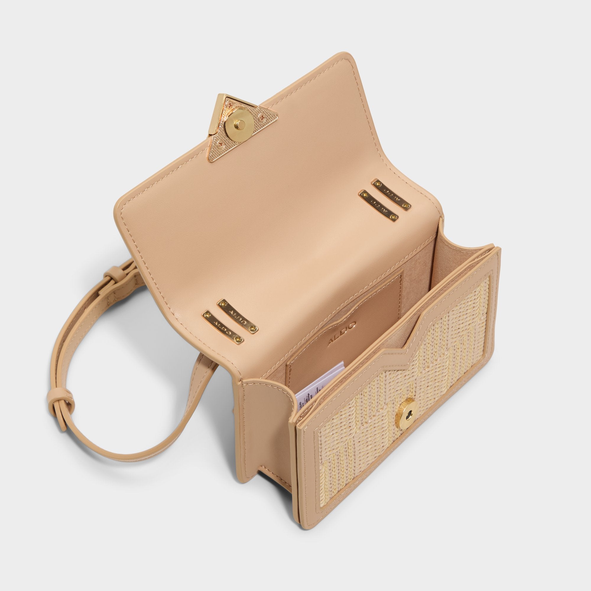 【美品】NOVEMBER 24-25 DESIRE W 152 Zenithpurseex-s Medium Beige Women's Travel essentials