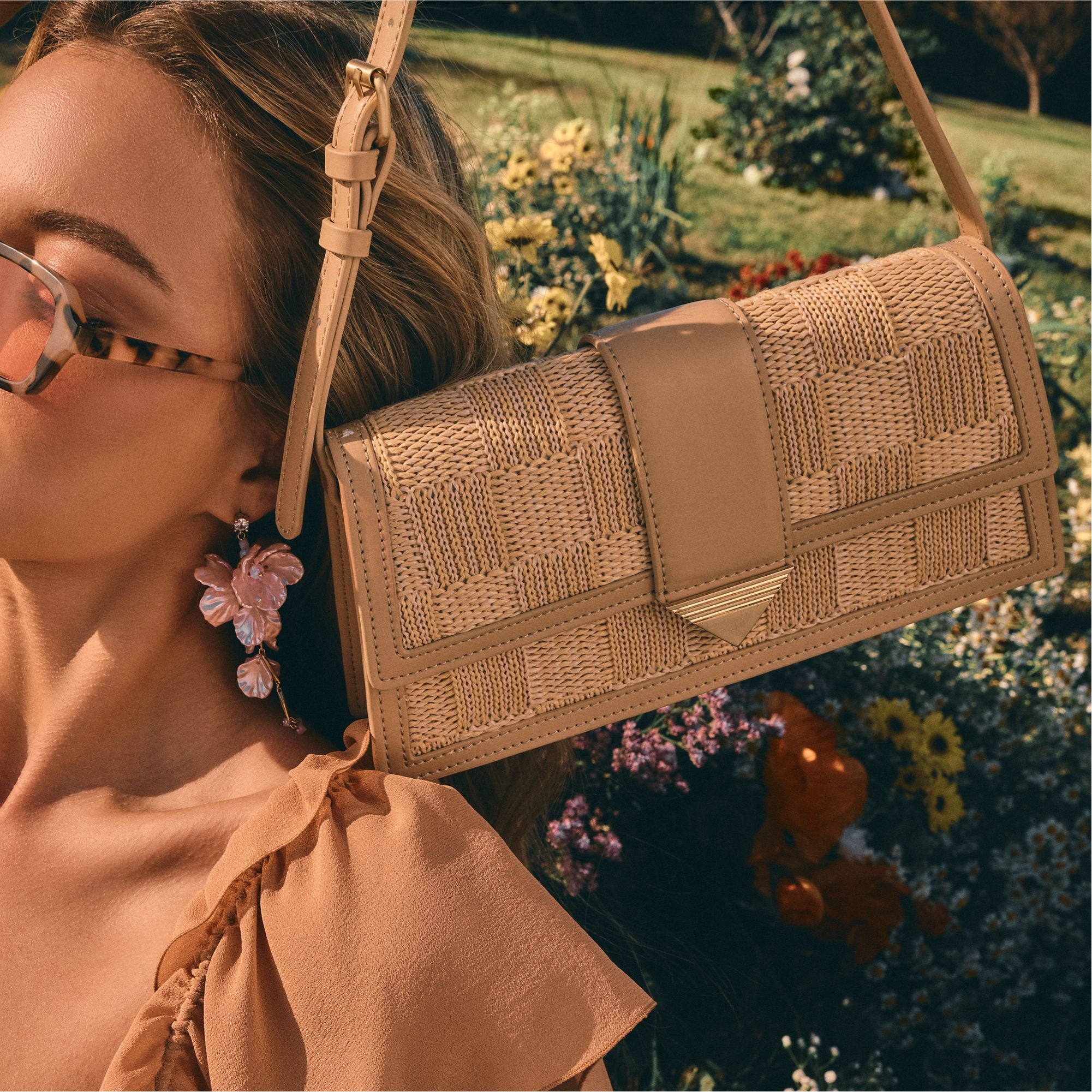 Zenithpurseex Medium Beige Women's Shoulder Bags