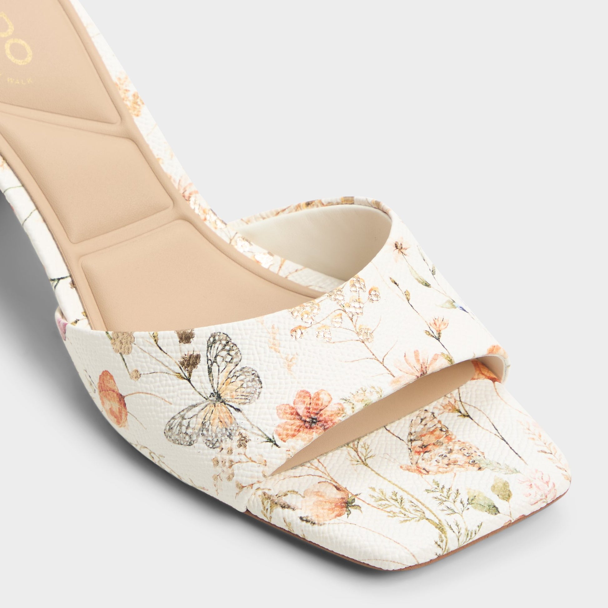 Close-up of the Multi Sophistication