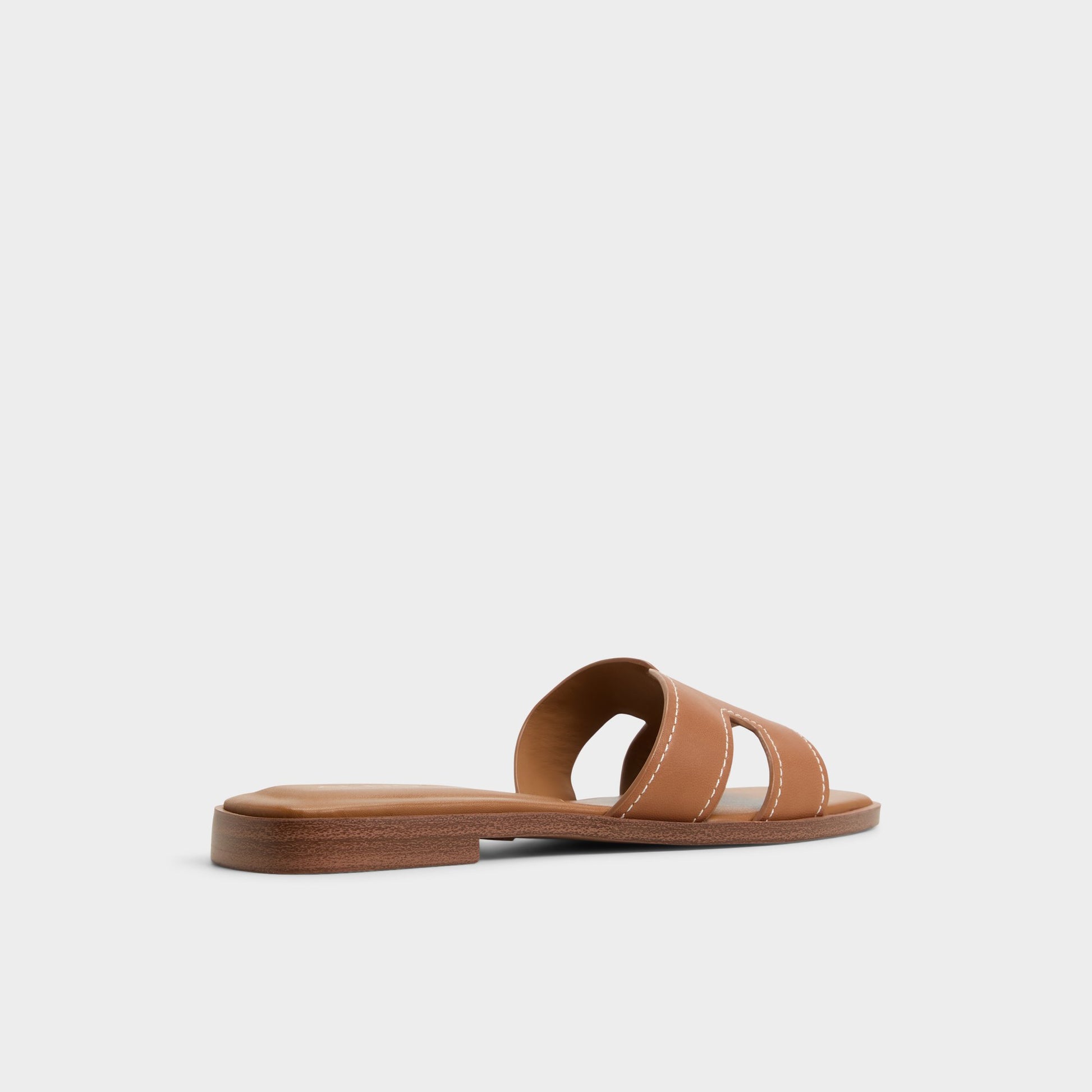 Three-quarter angle of Medium brown Itsandal Slide sandal's back side