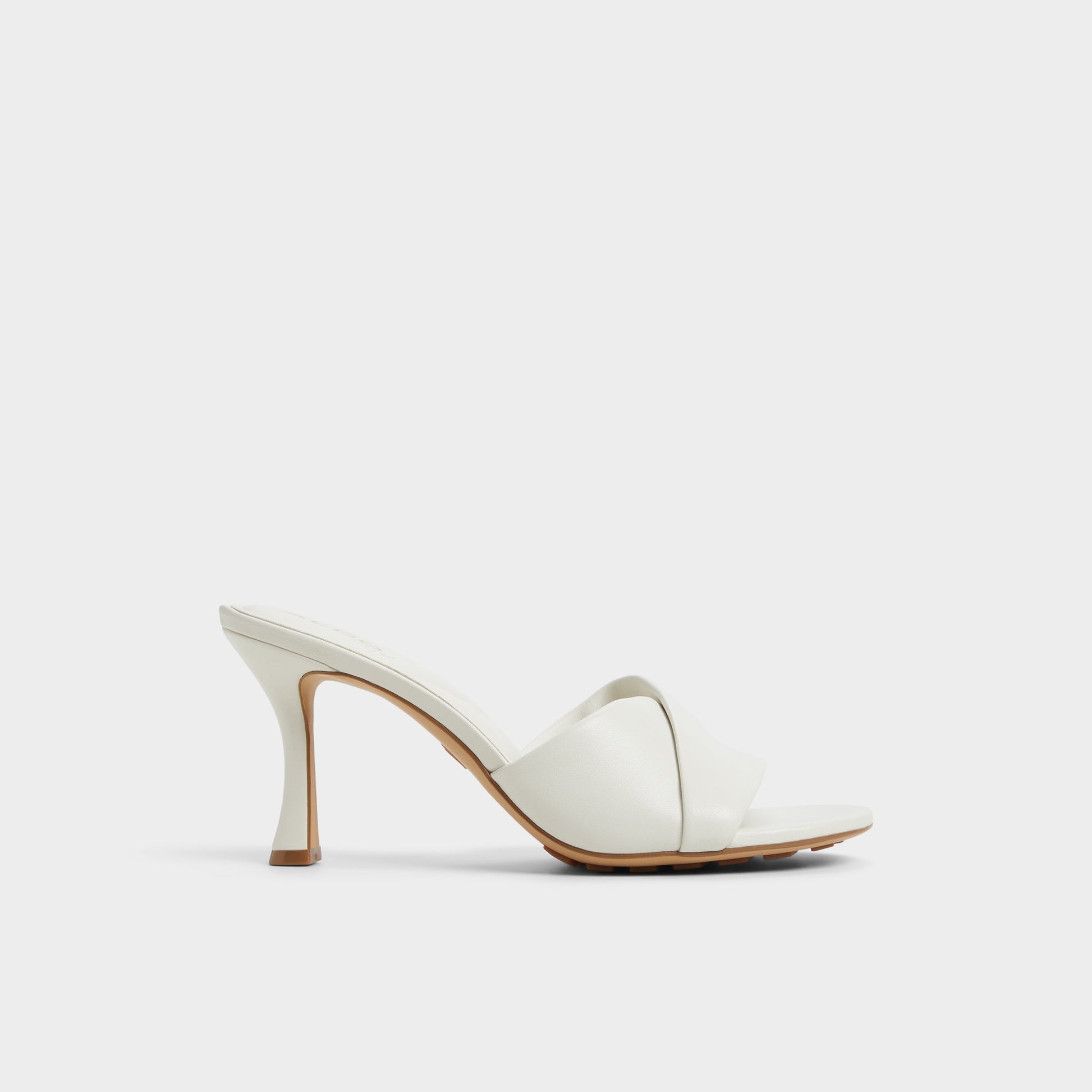 Vue principale de Blanc/Oss Lyhanna Sandale à talon haut pour Femmes