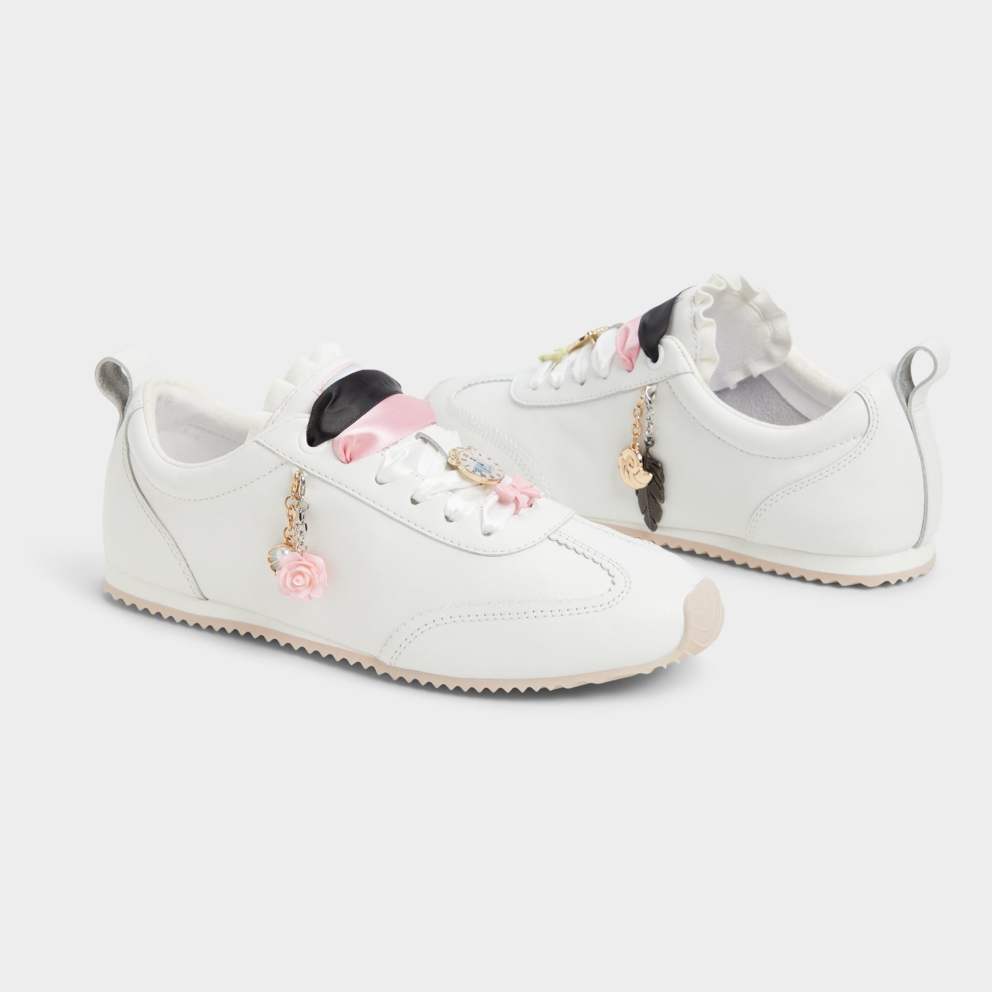 Highlighted view of a pair of White Princesssneaker Disney | ALDOs
