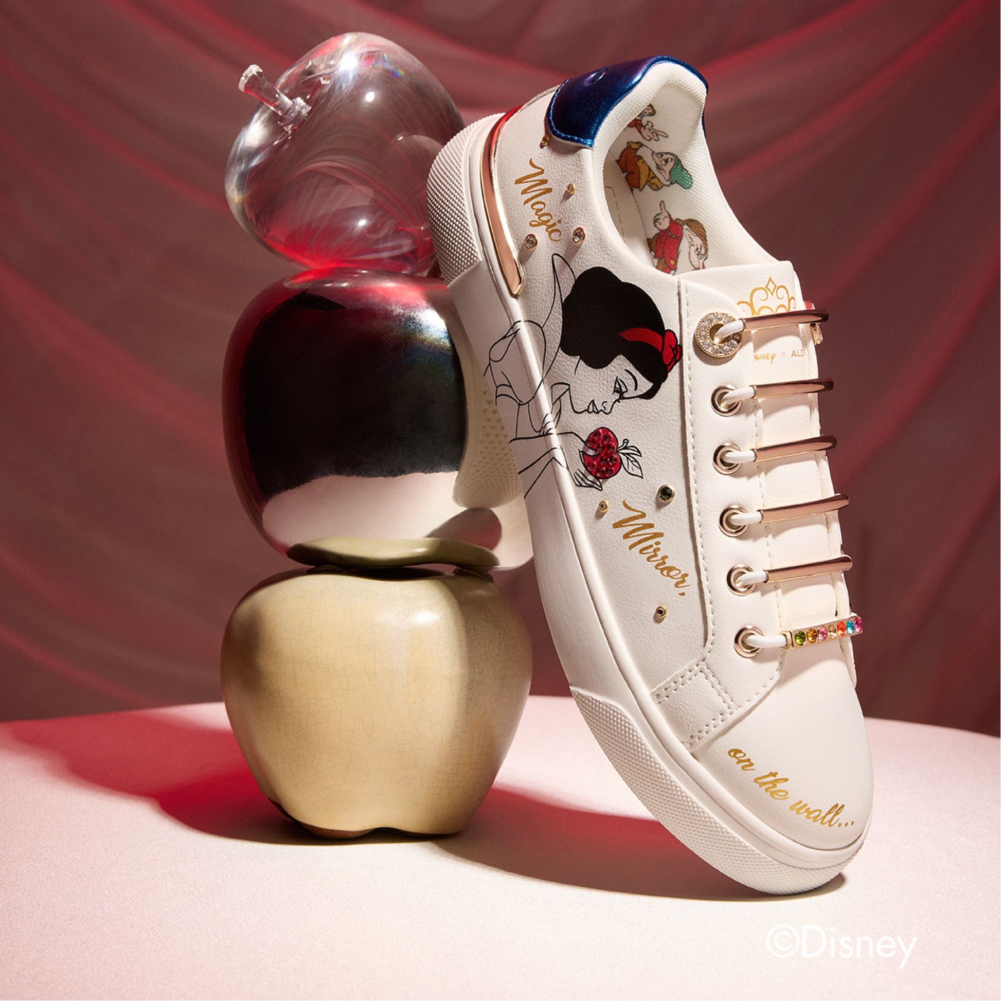 Product media for Snowwhitekicks