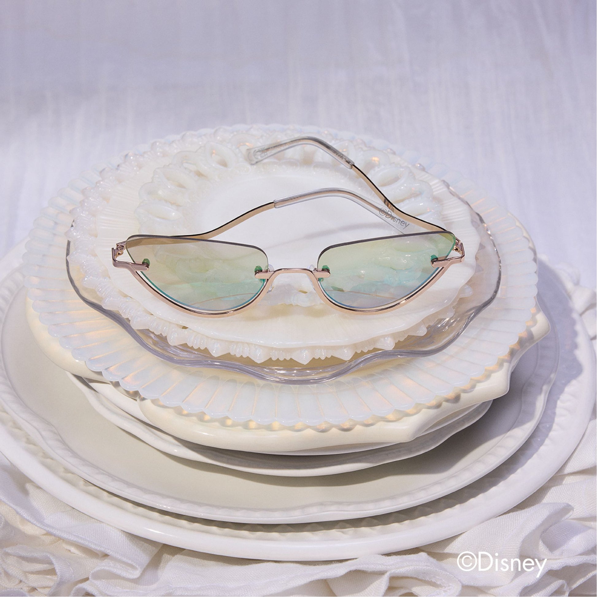 Product media for Arielshades