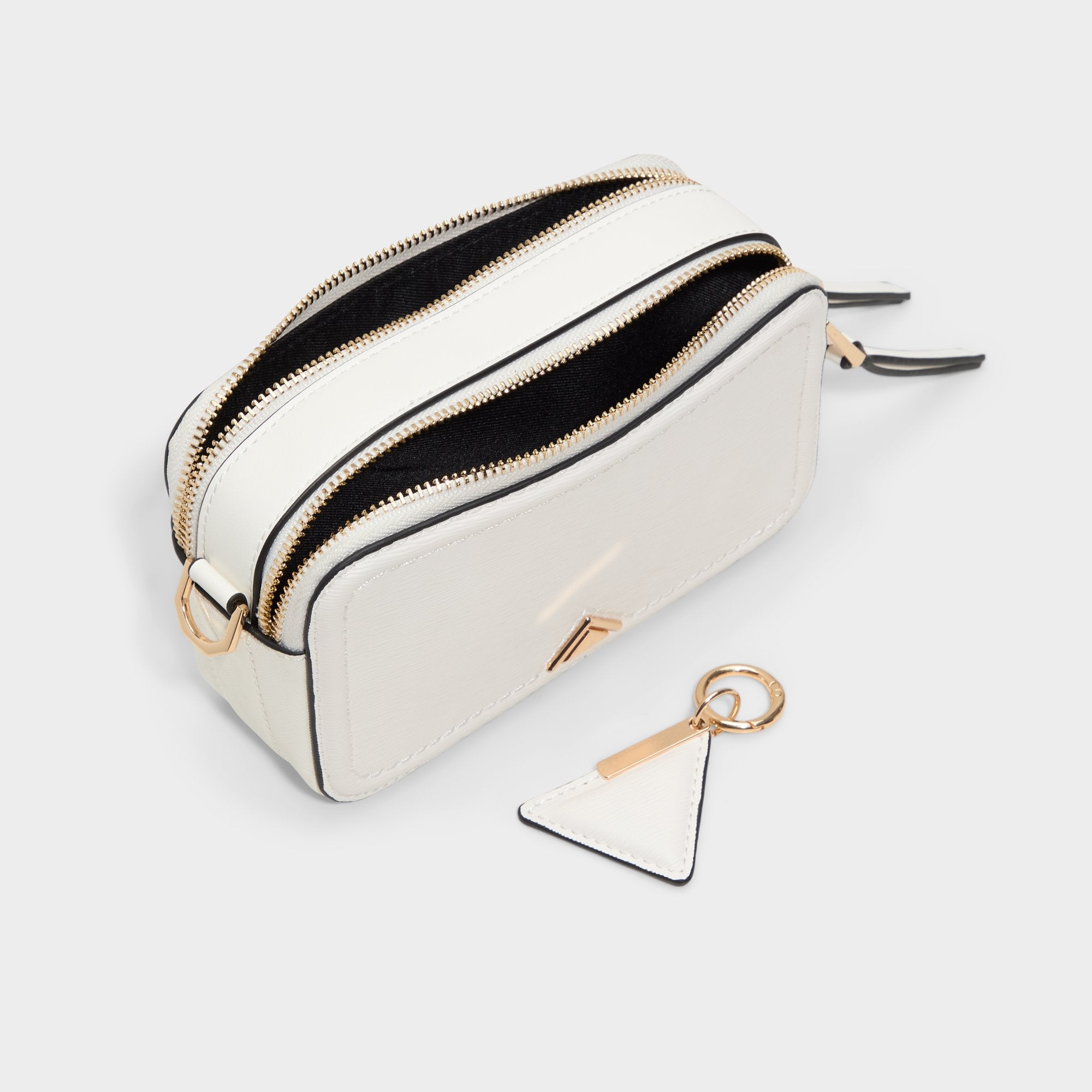Dwumaax White Women's Crossbody Bags