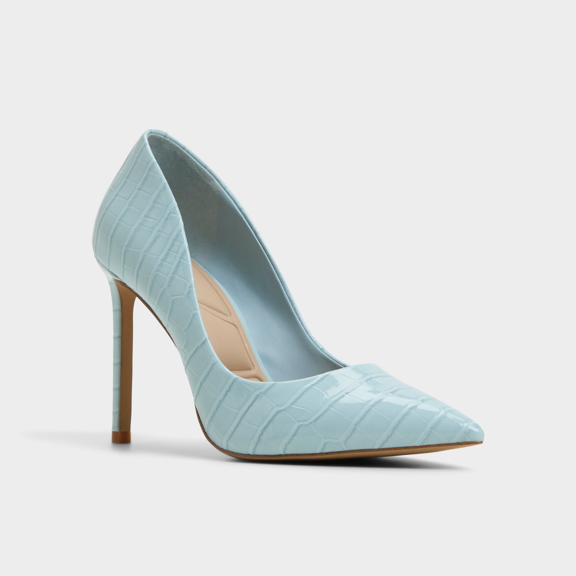 Three-quarter angle of Pastel Blue Stessy2.0 Pump's front side