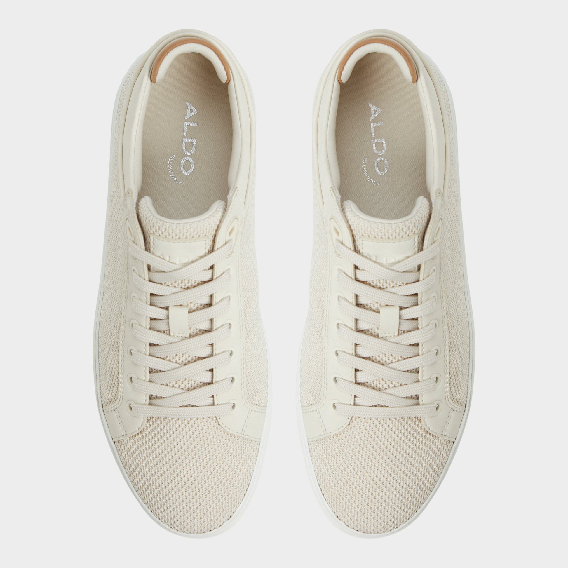 Vue de dessus de la Oss Finespec Sneaker bas