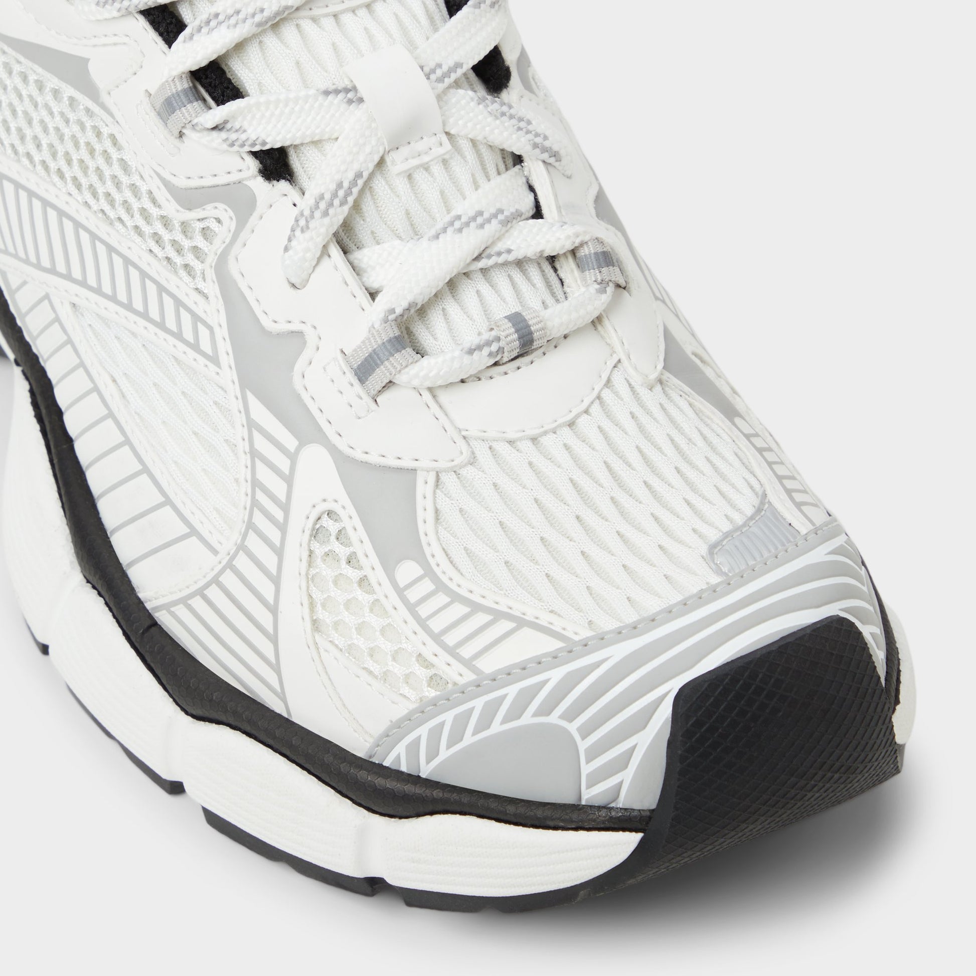 Gros plan de la Blanc Jensen Sneaker
