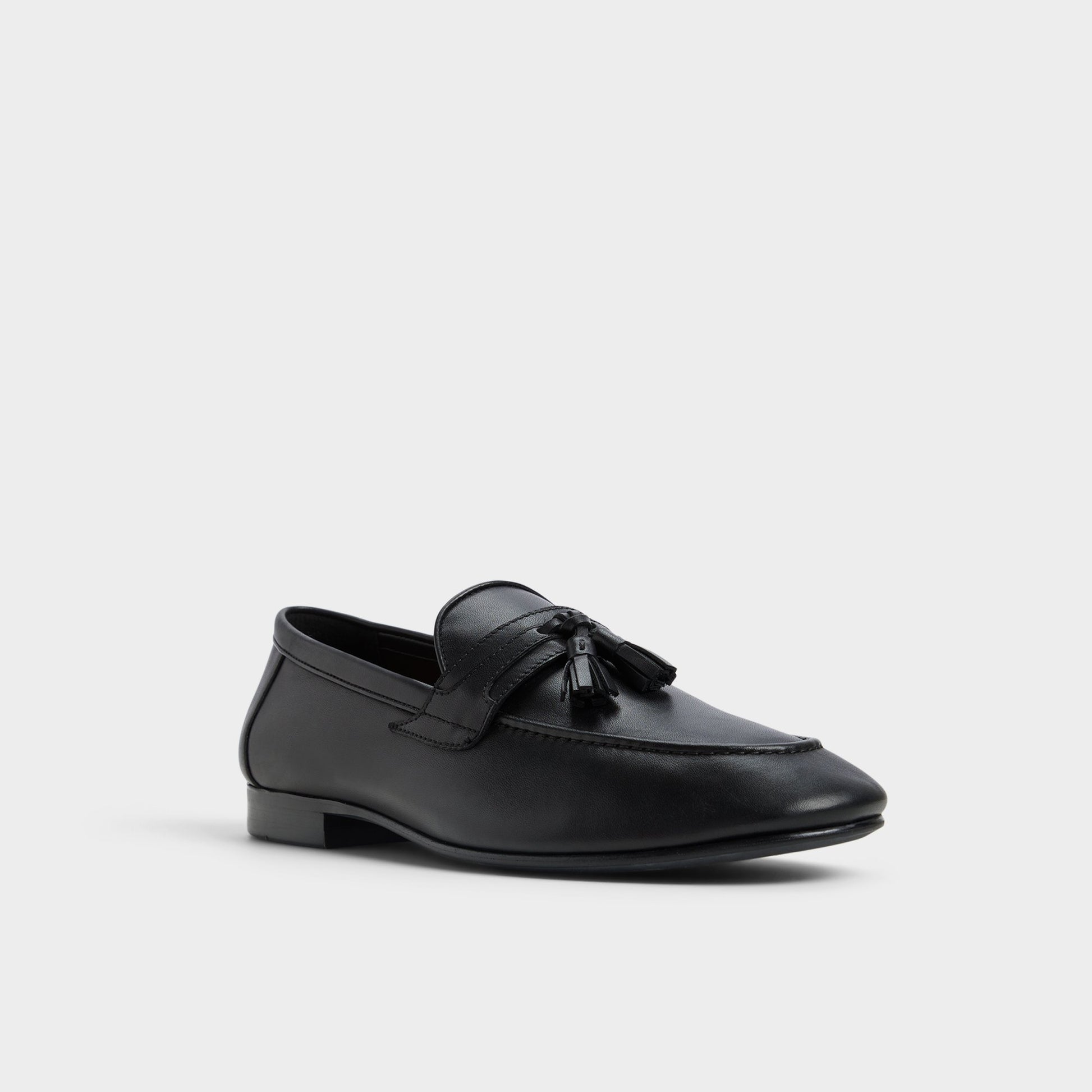 Three-quarter angle of Black Grover Loafer's front side