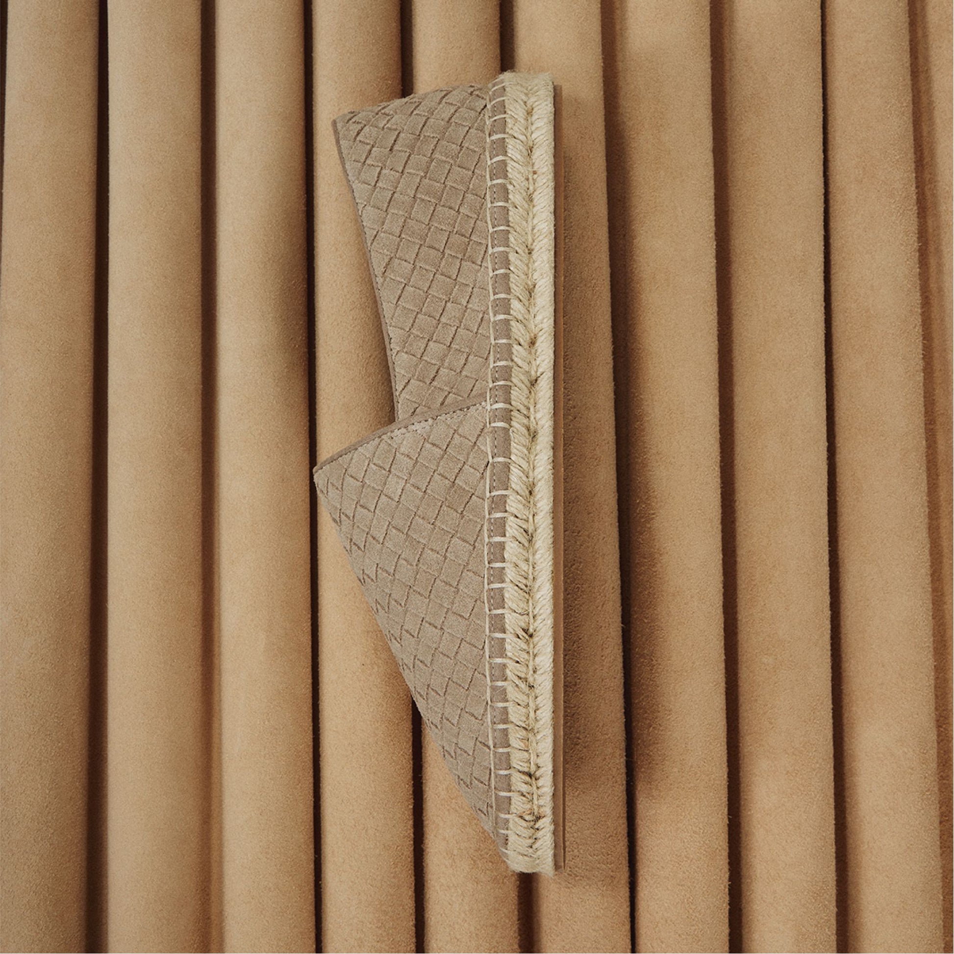 Product media for Carmo