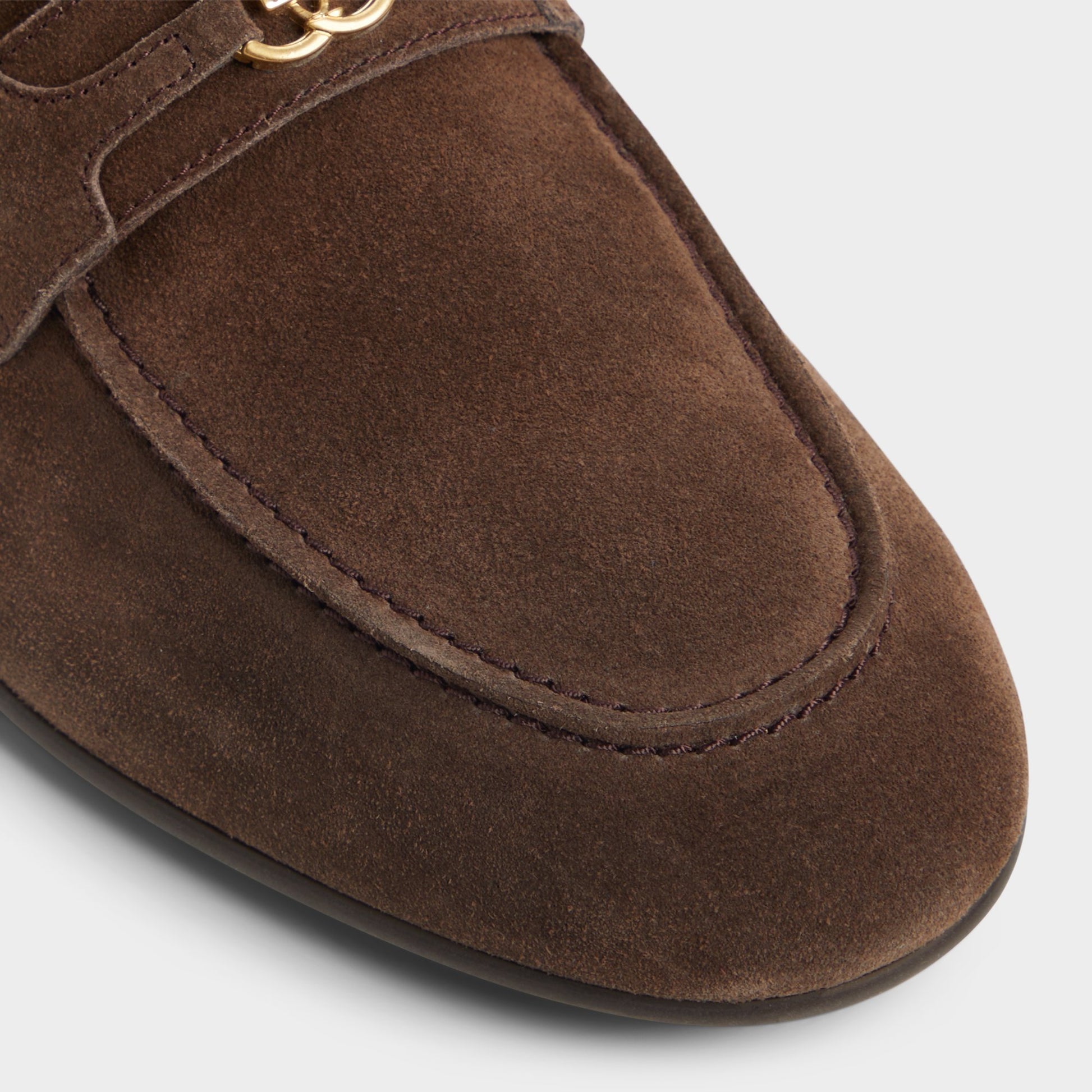 Close-up of the Medium Brown Fiero Loafer