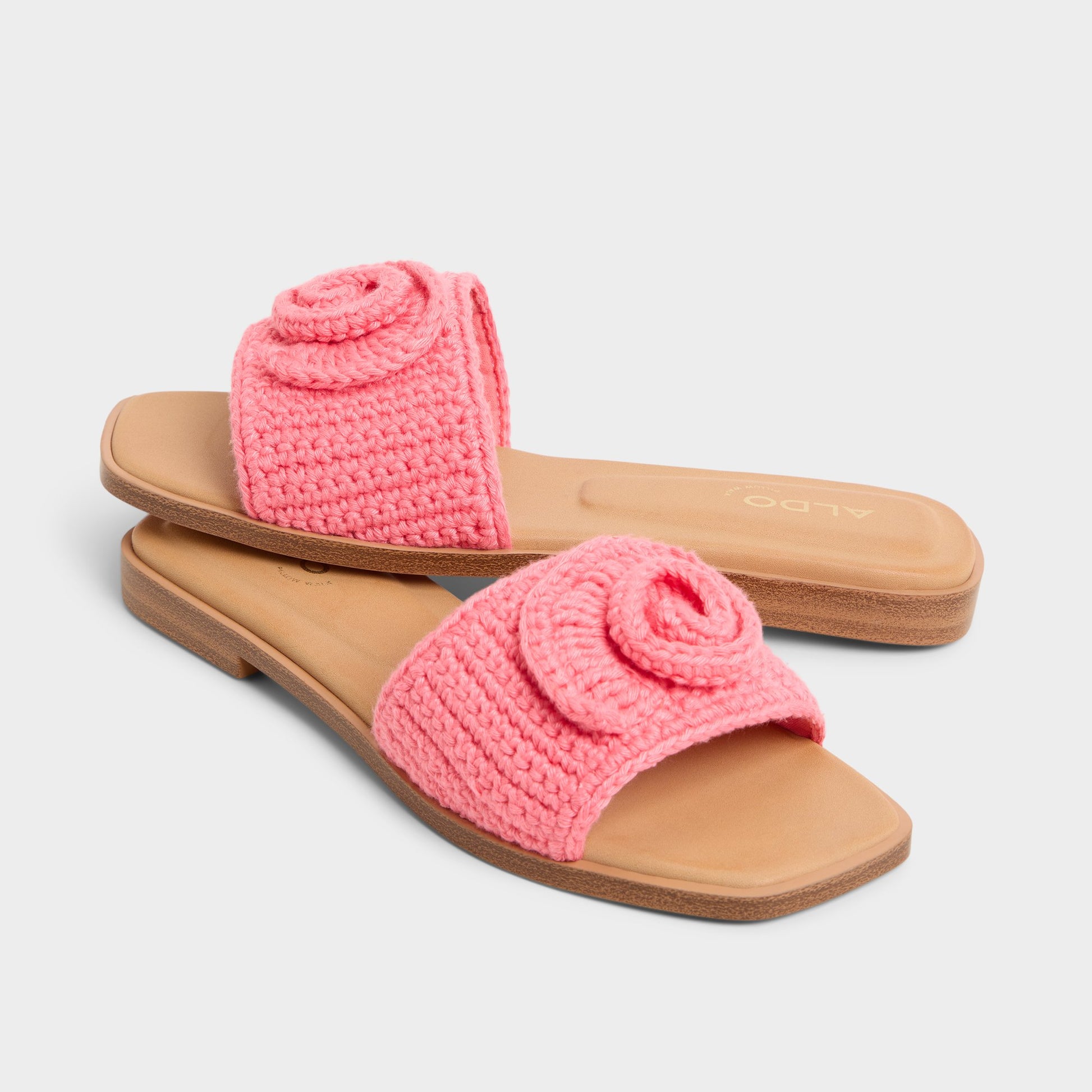 Highlighted view of a pair of Medium Pink Sabbia Slide sandals