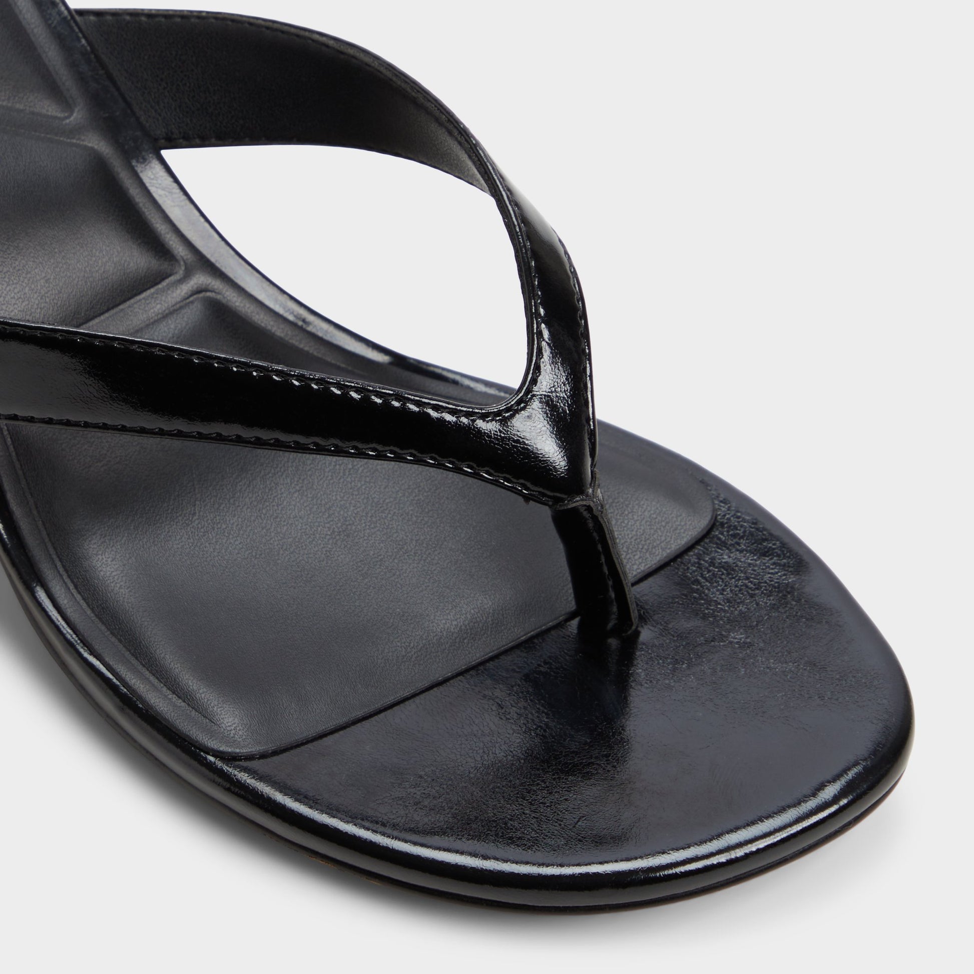 Close-up of the Black Jump Heeled flip flop