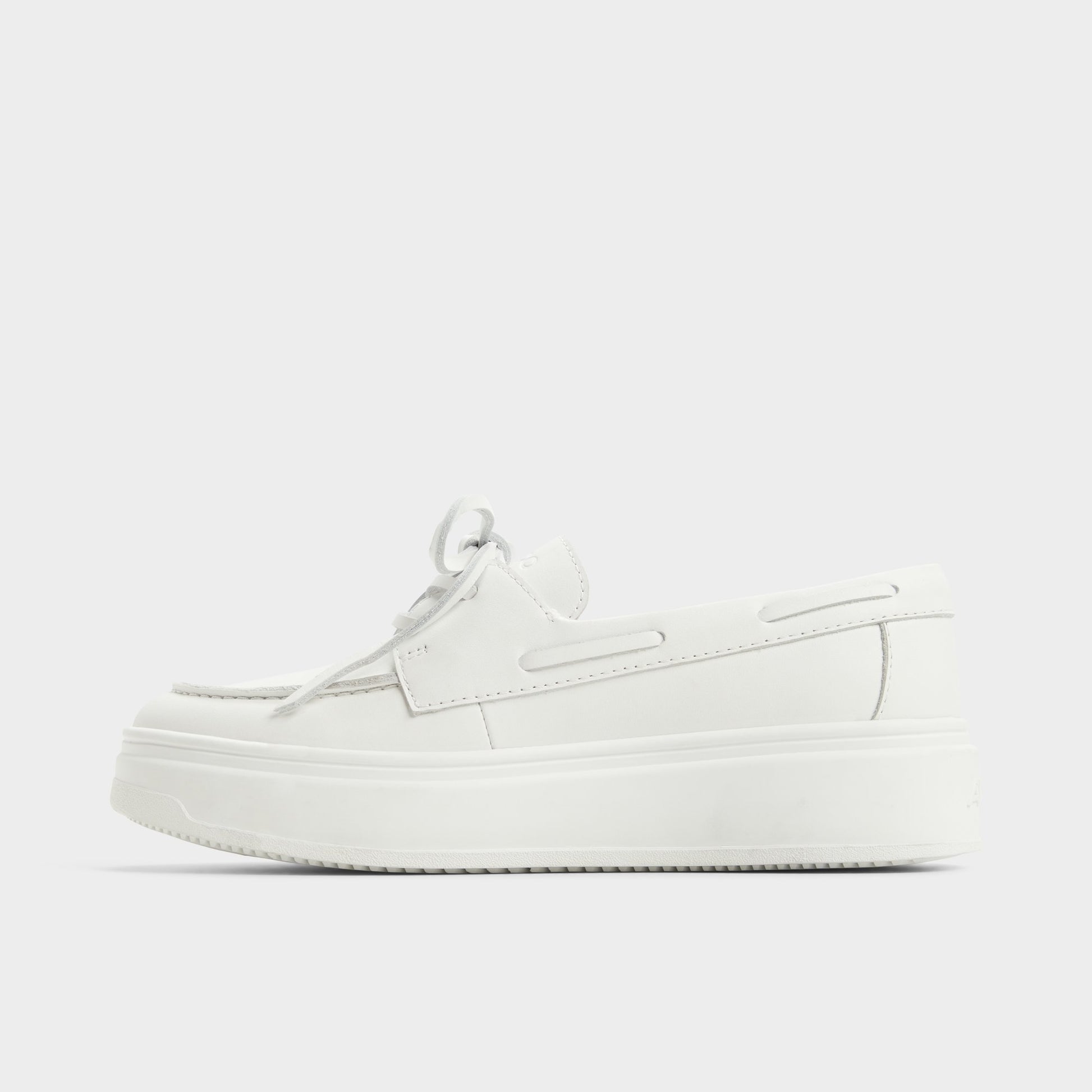 Side view of Open White Wildbreeze Boat shoe