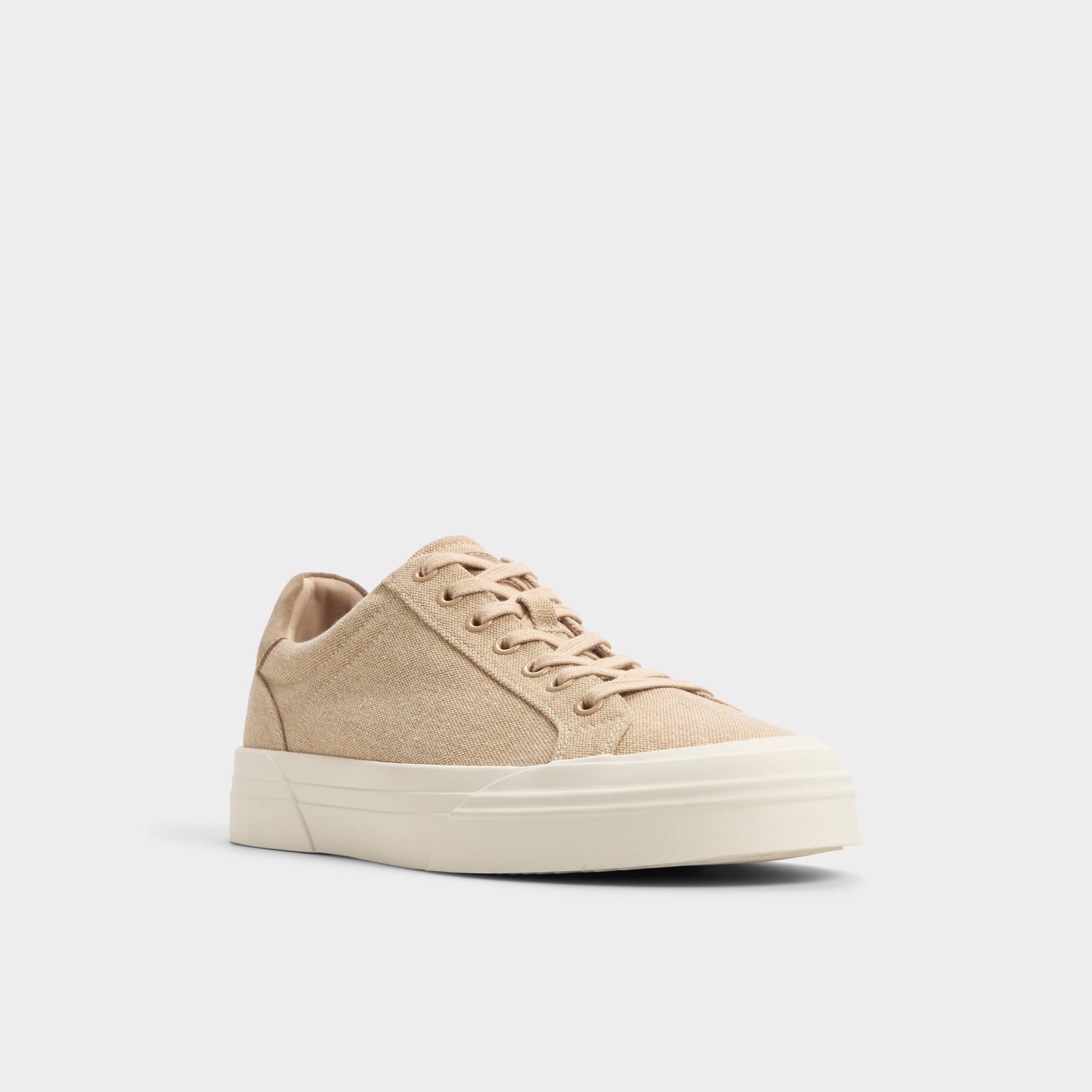 Three-quarter angle of Natural Wildside Low top sneaker's front side