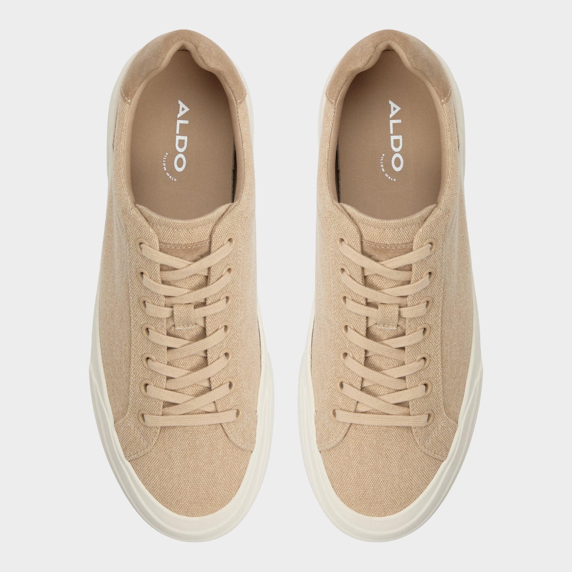 Top-down view of the Natural Wildside Low top sneaker