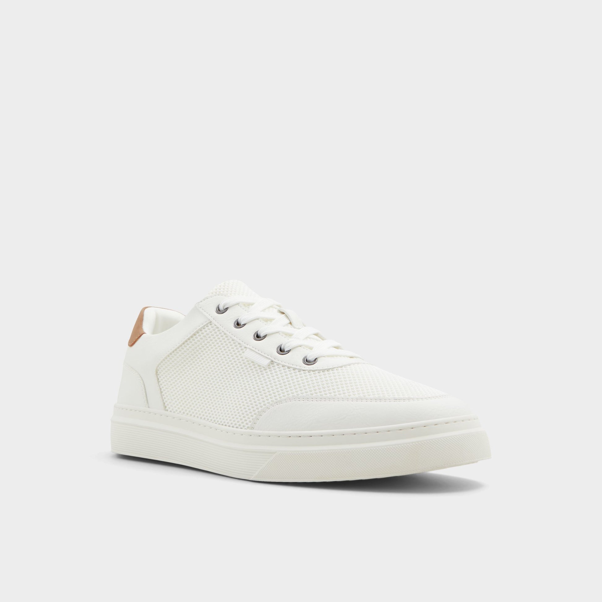 Three-quarter angle of White Mmcenroe Low top sneaker's front side