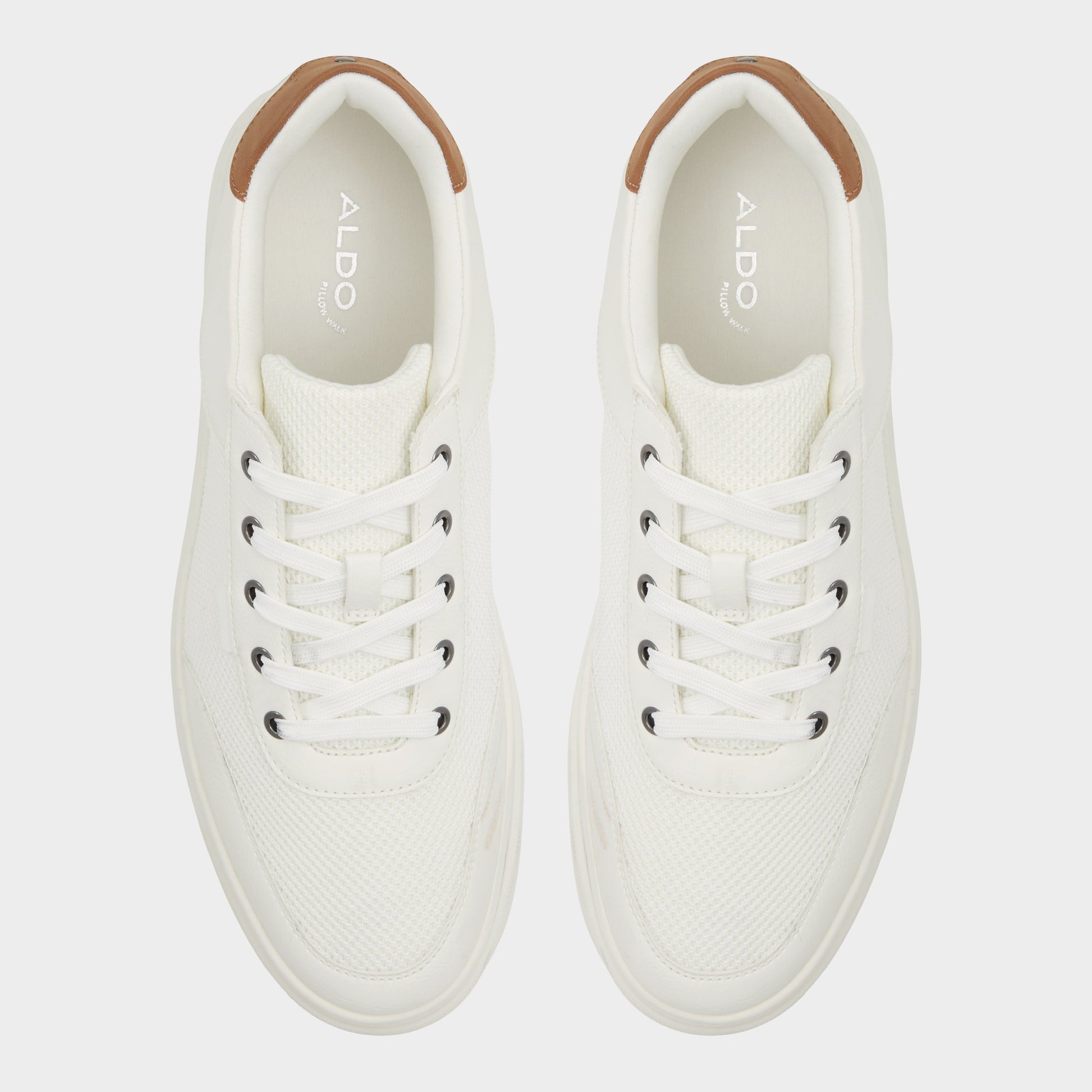 Top-down view of the White Mmcenroe Low top sneaker