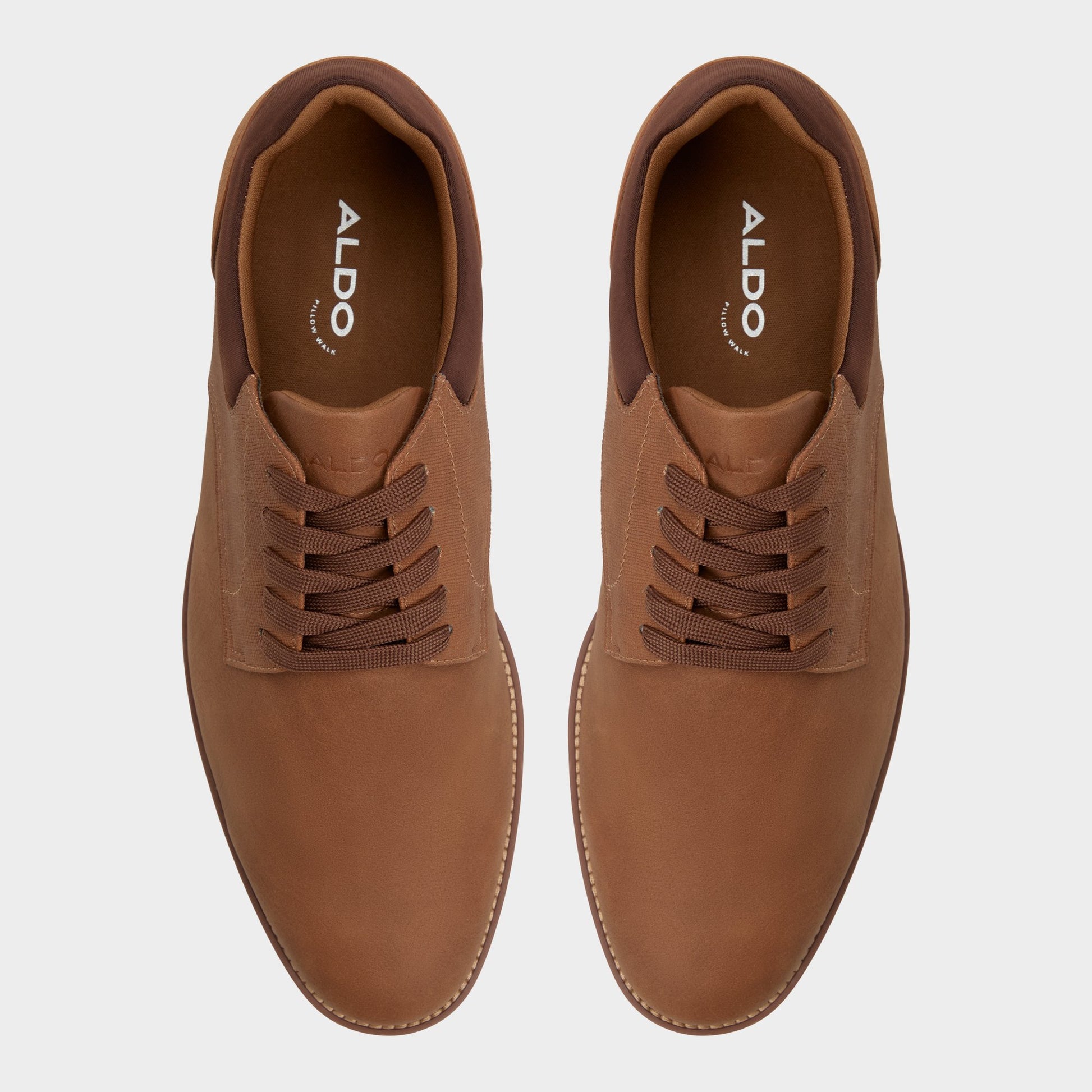 Top-down view of the Cognac Ccorby Oxford shoe