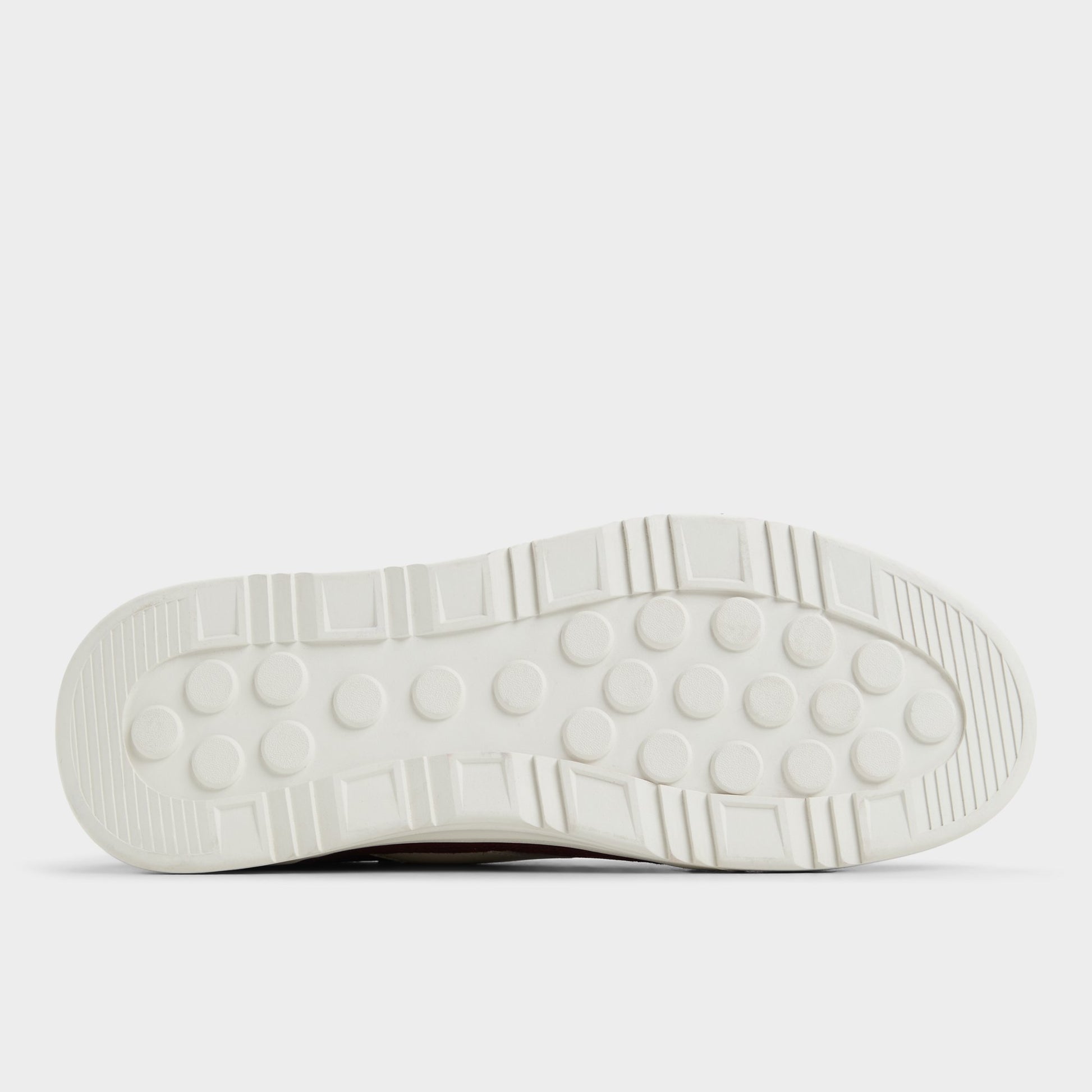 View of Burgundy Clubmtl Low top sneaker's sole