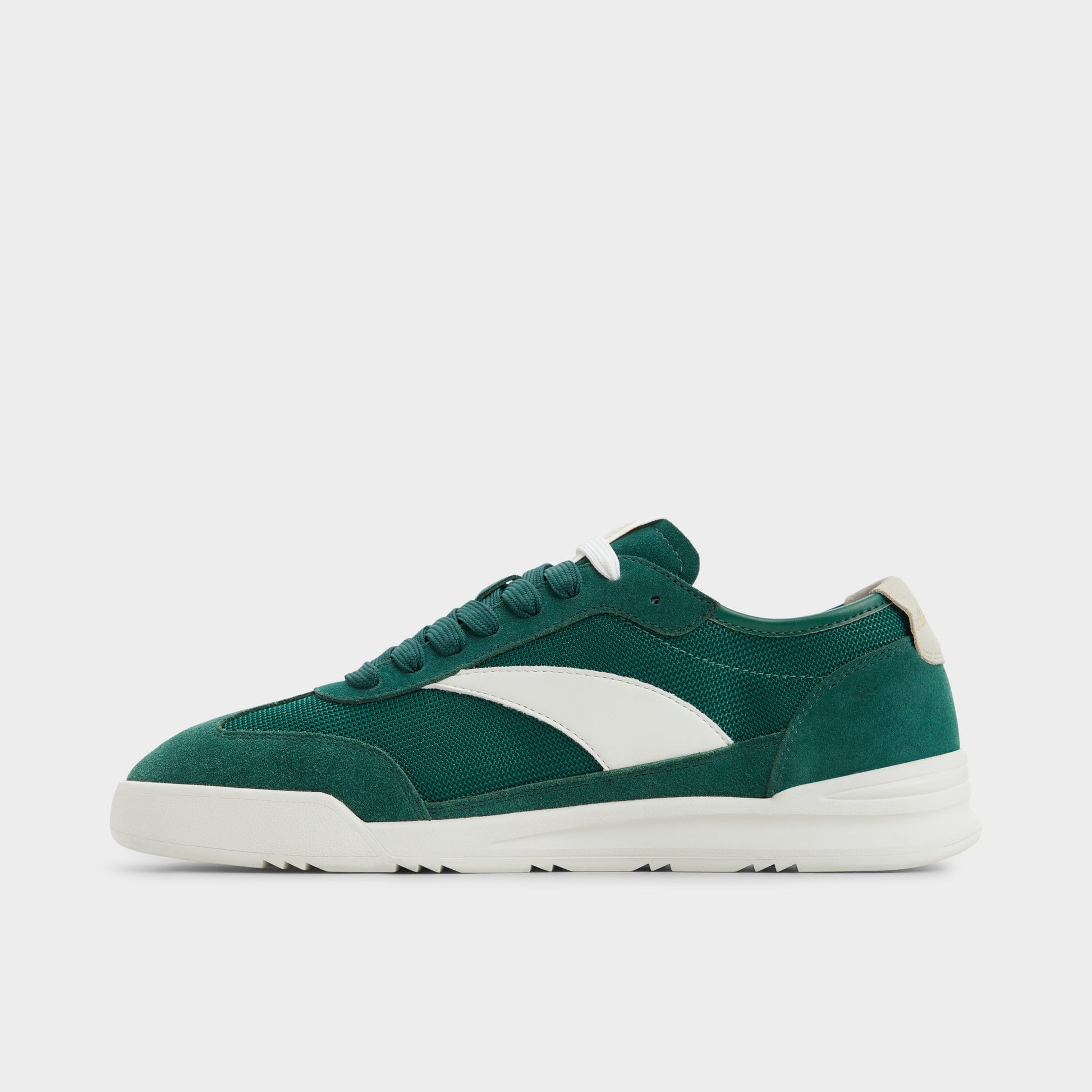 Side view of Bright Green Clubmtl Low top sneaker