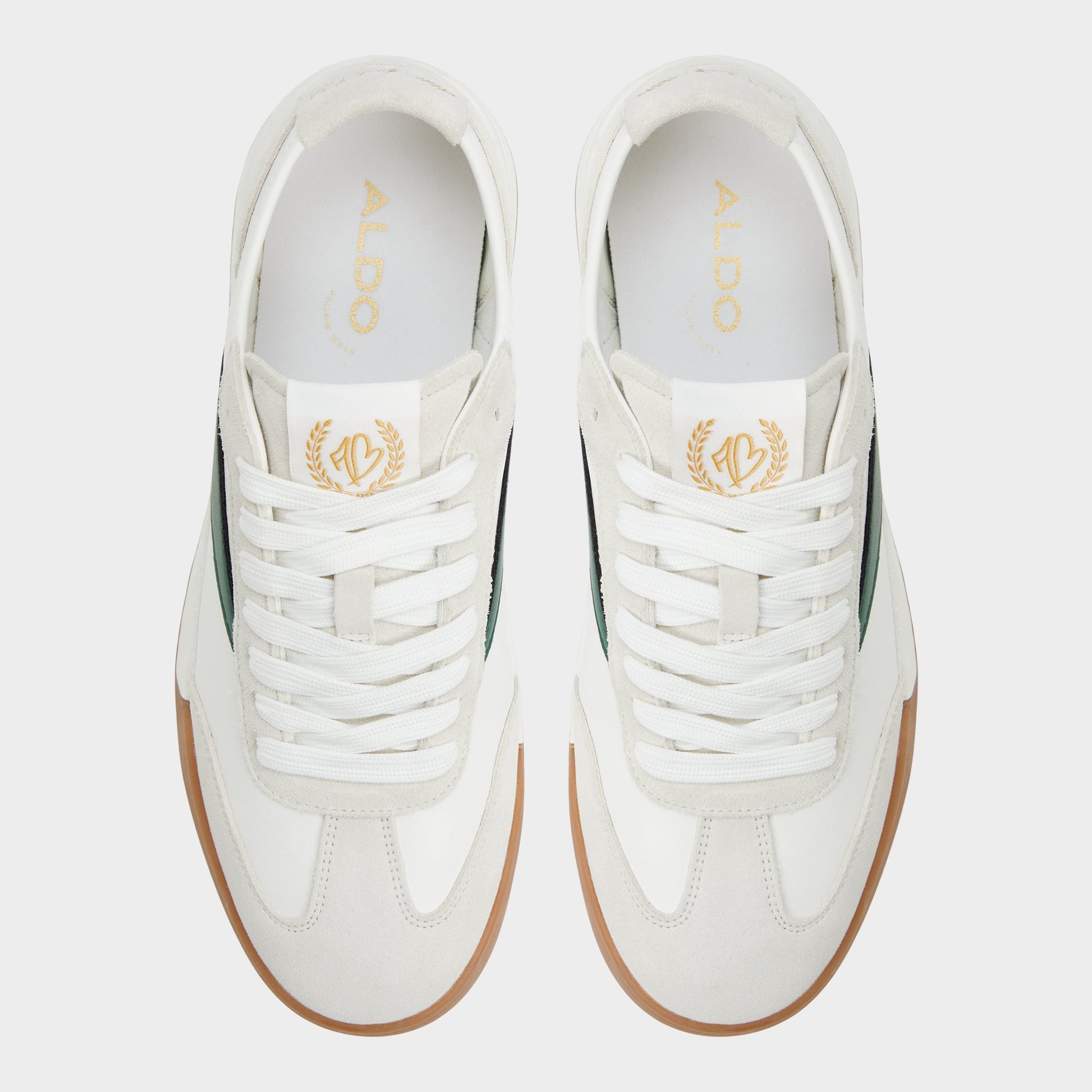 Top-down view of the White Combo Clubmtl Low top sneaker