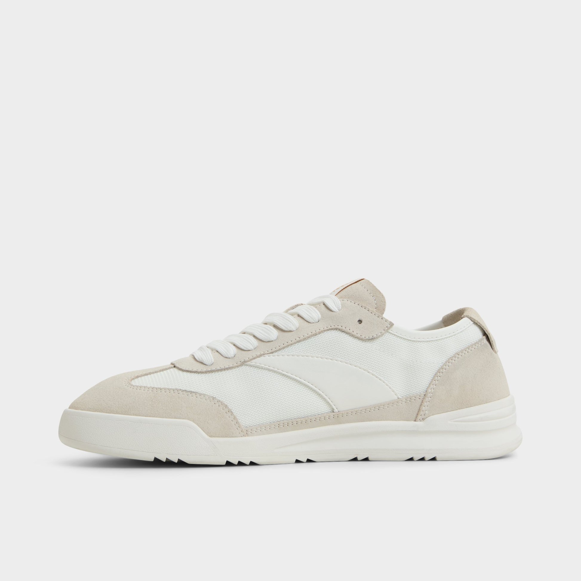 Side view of White Clubmtl Low top sneaker
