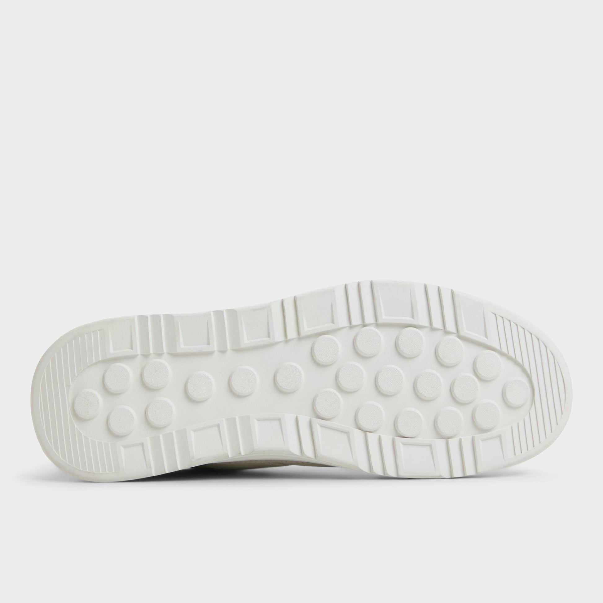 View of White Clubmtl Low top sneaker's sole