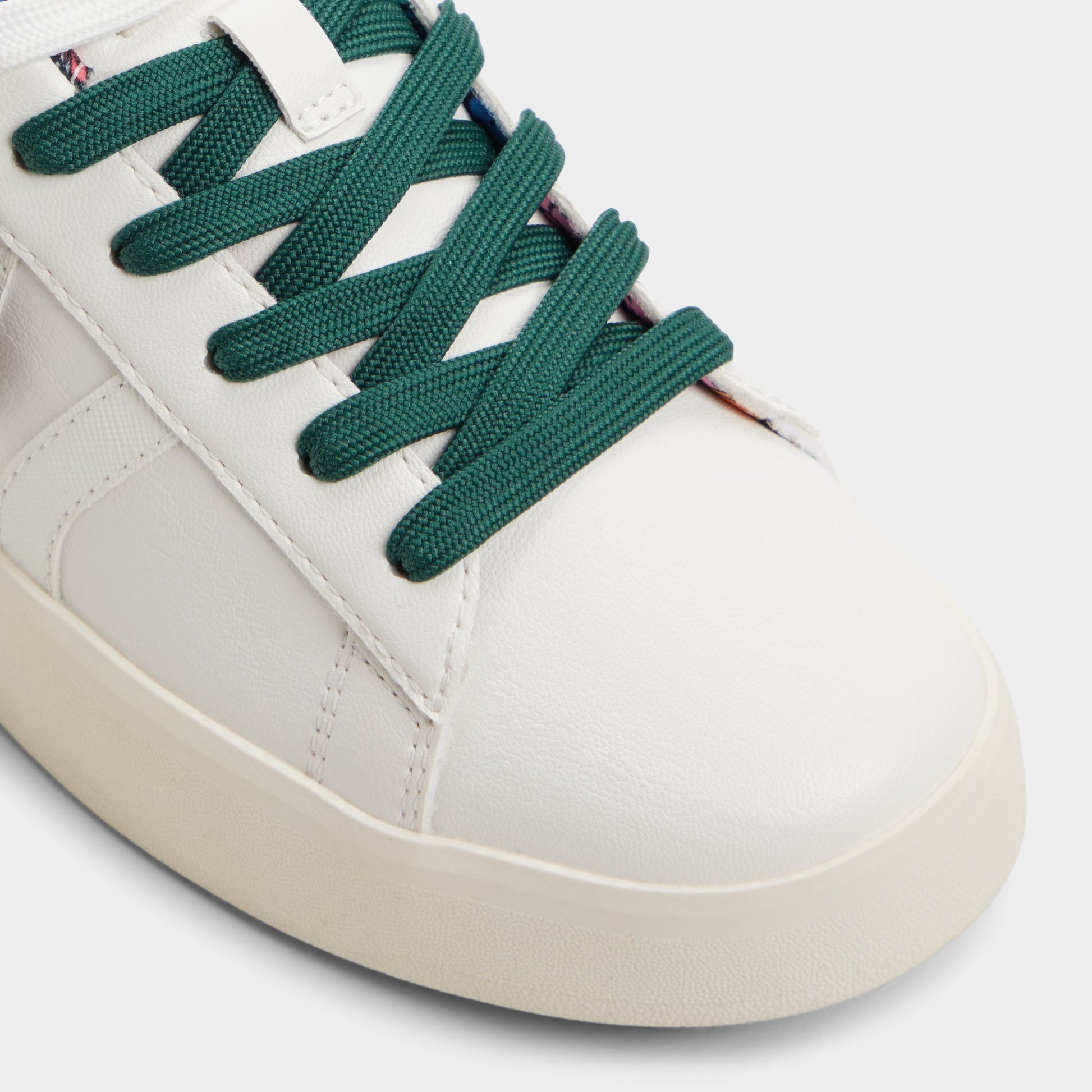 Gros plan de la Blanc Multi Whatisadam Femmes, Sneaker bas