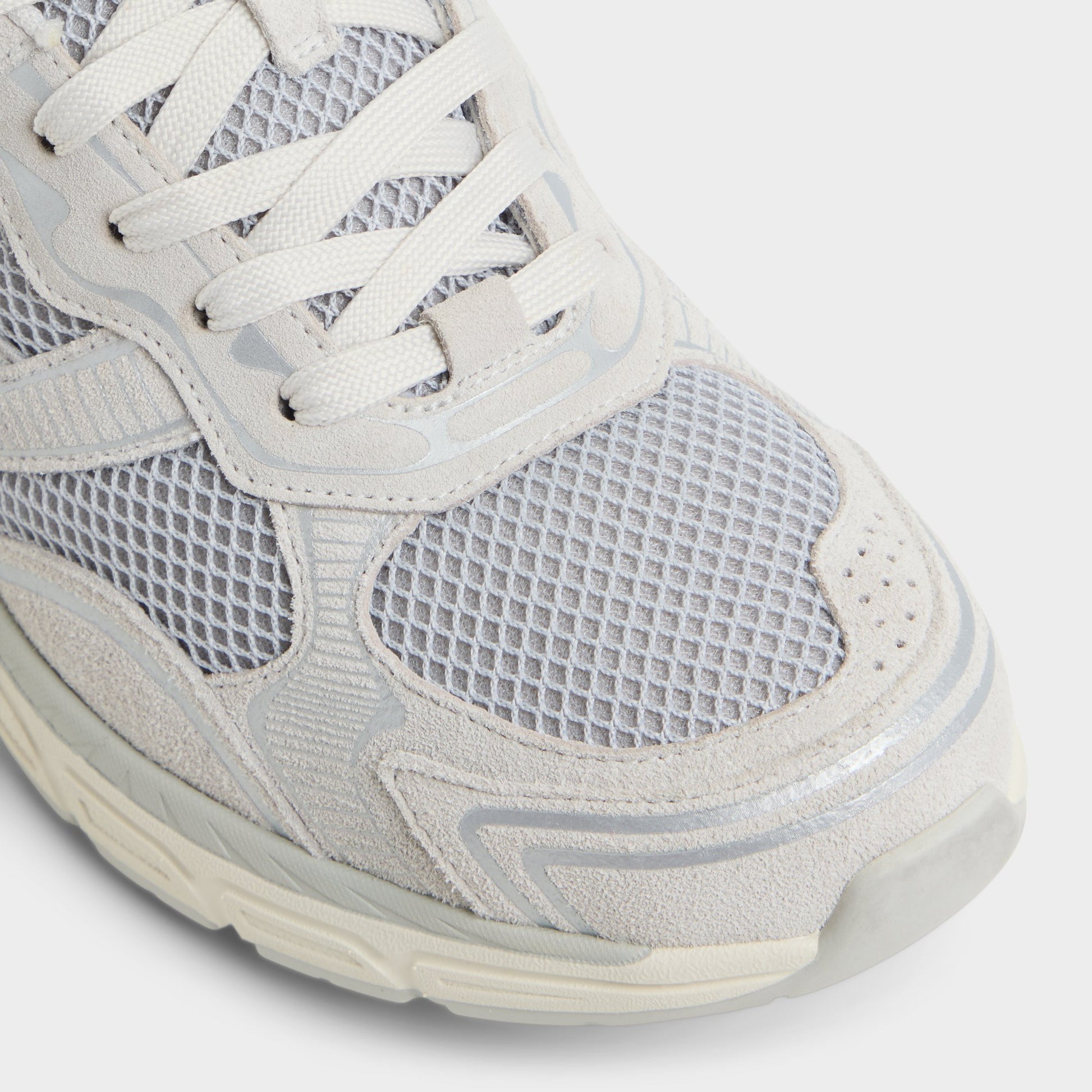 Gros plan de la Gris Blade Sneaker bas