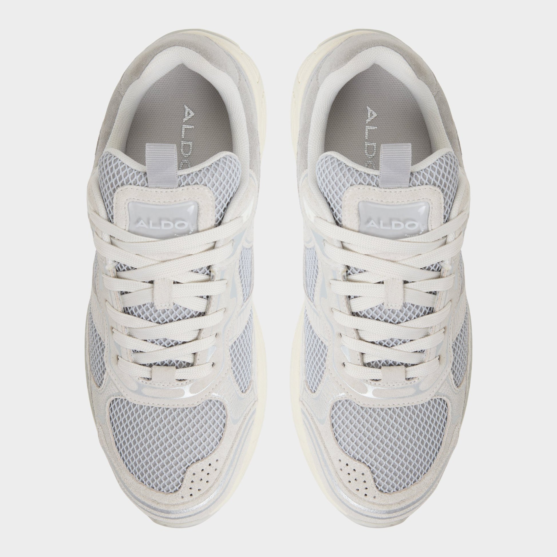 Vue de dessus de la Gris Blade Sneaker bas