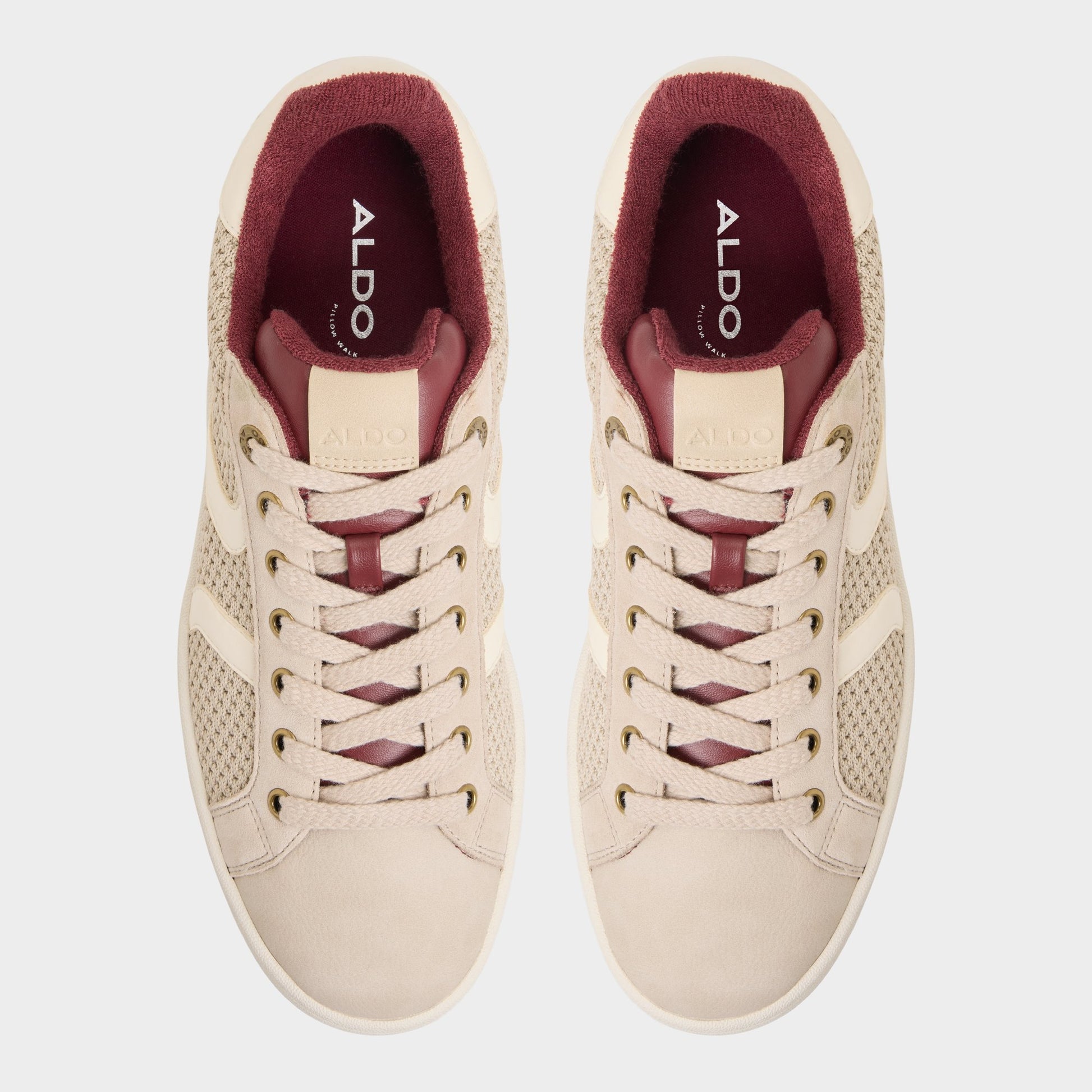 Top-down view of the Natural Retrokicks Low top sneaker