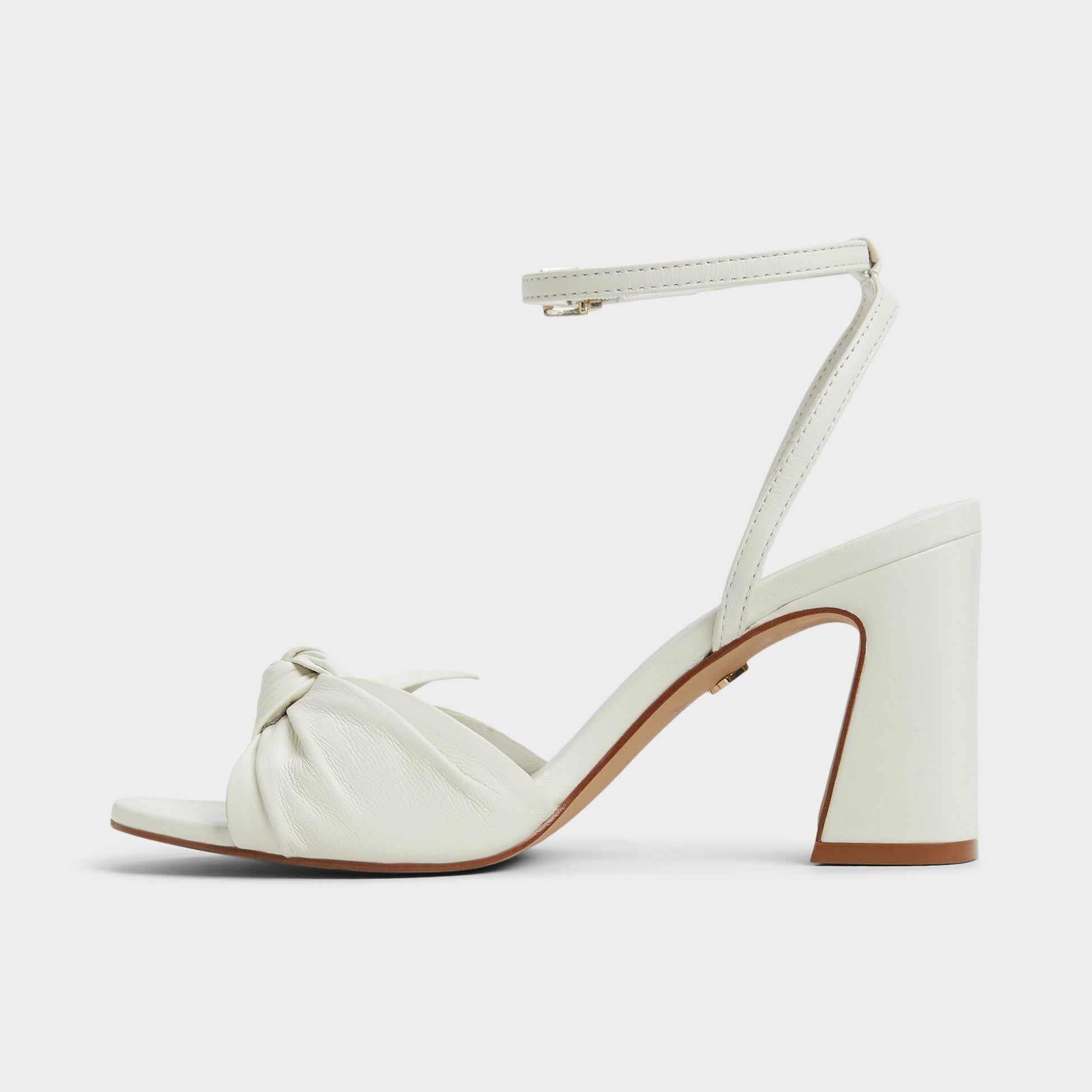 Vue latérale de Blanc/Oss Angelknot Sandale à talon haut