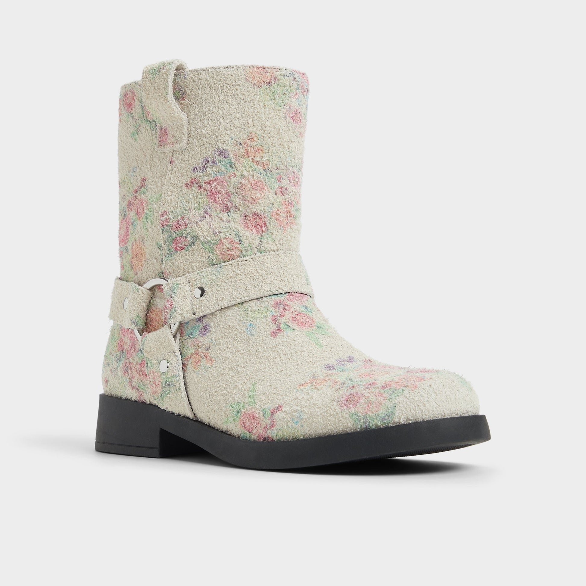 Three-quarter angle of Multi Notorious Motorcycle ankle boot's front side