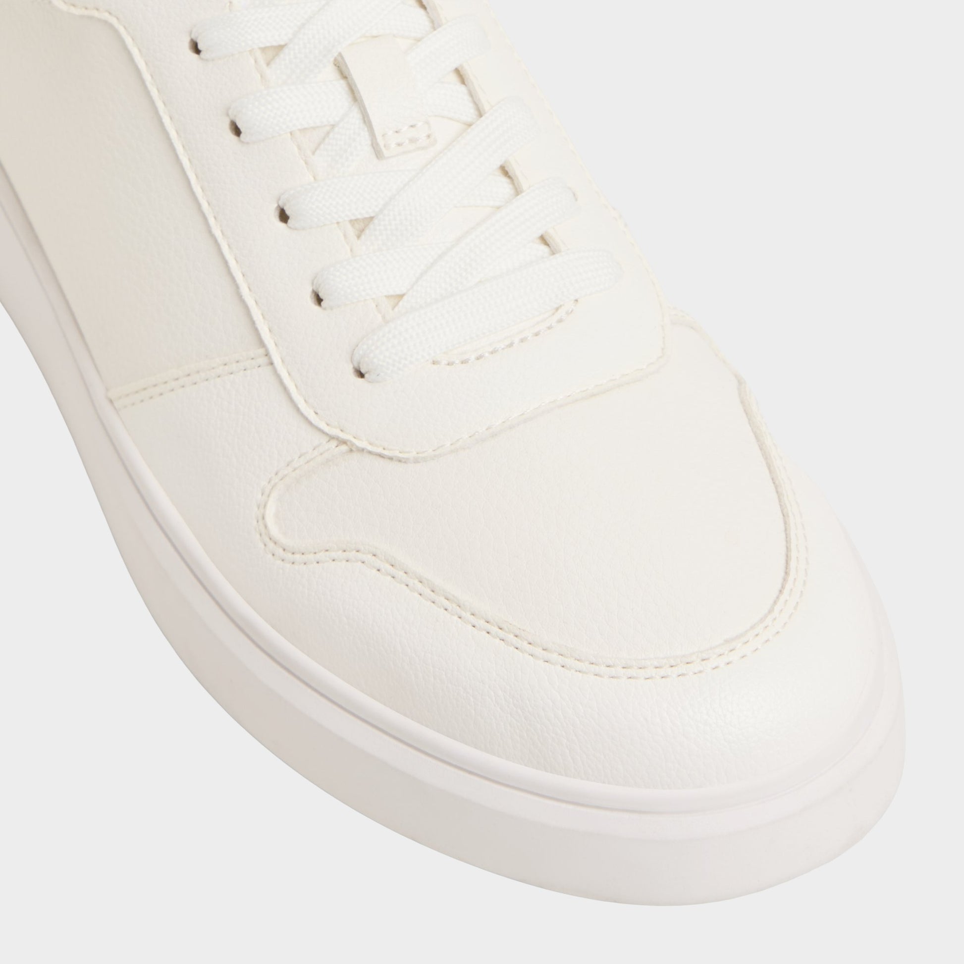 Gros plan de la Blanc Retrosneaker Sneaker bas