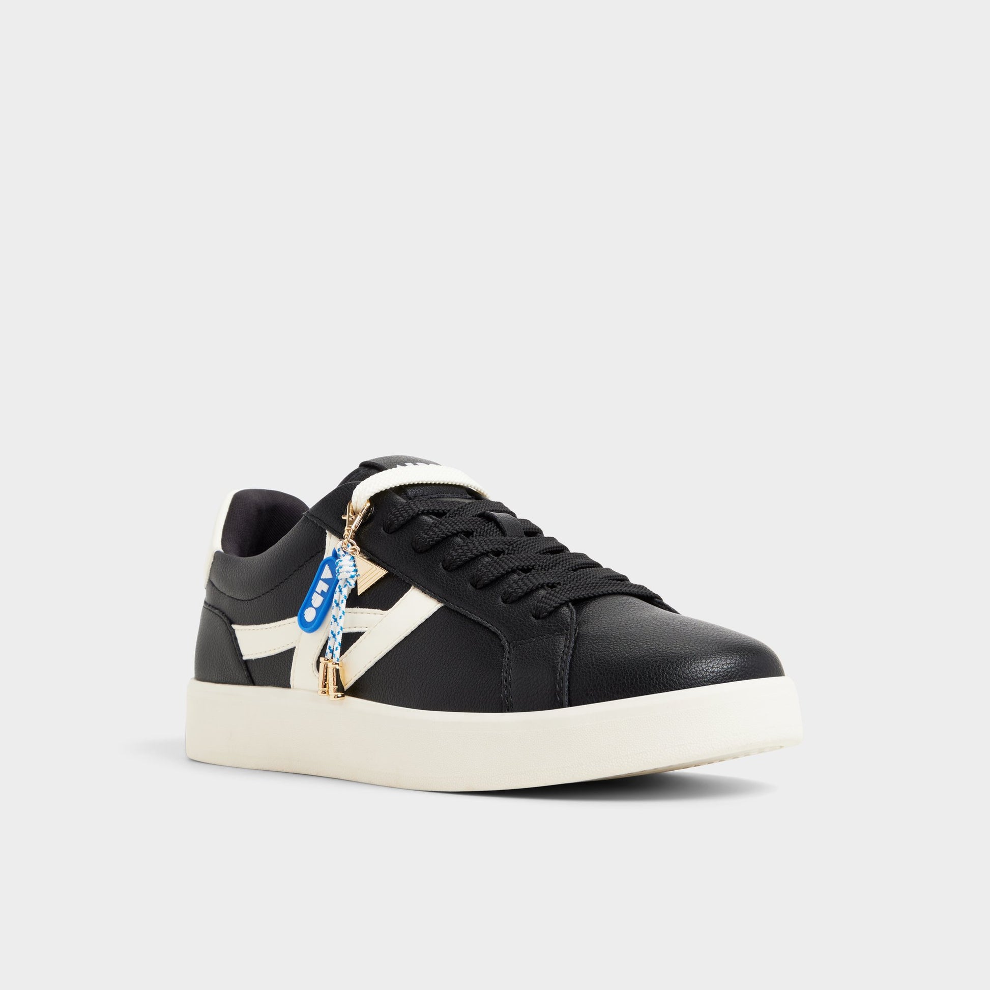 Three-quarter angle of Black Mtl1972snkr-m Low top sneaker's front side