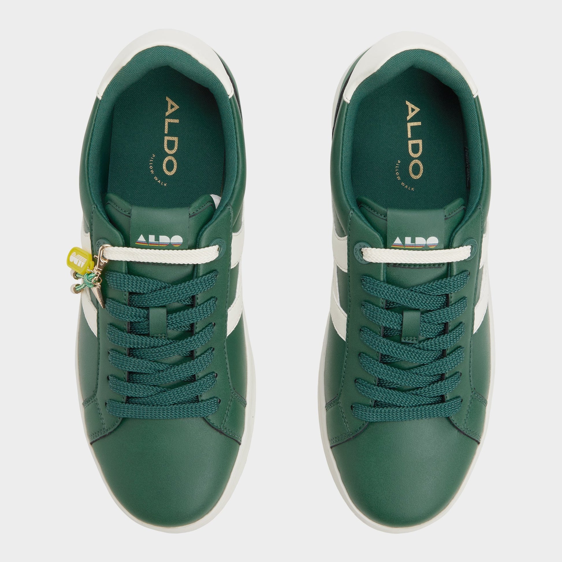 Top-down view of the Green Mtl1972snkr-m Low top sneaker