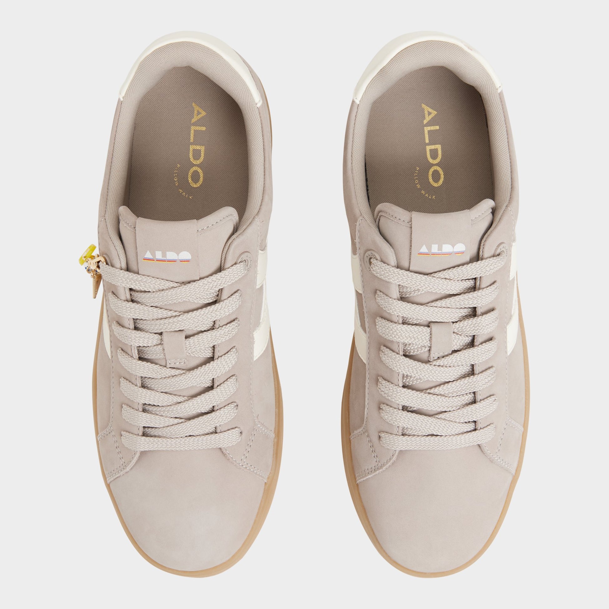 Top-down view of the Light Grey Mtl1972snkr-m Low top sneaker