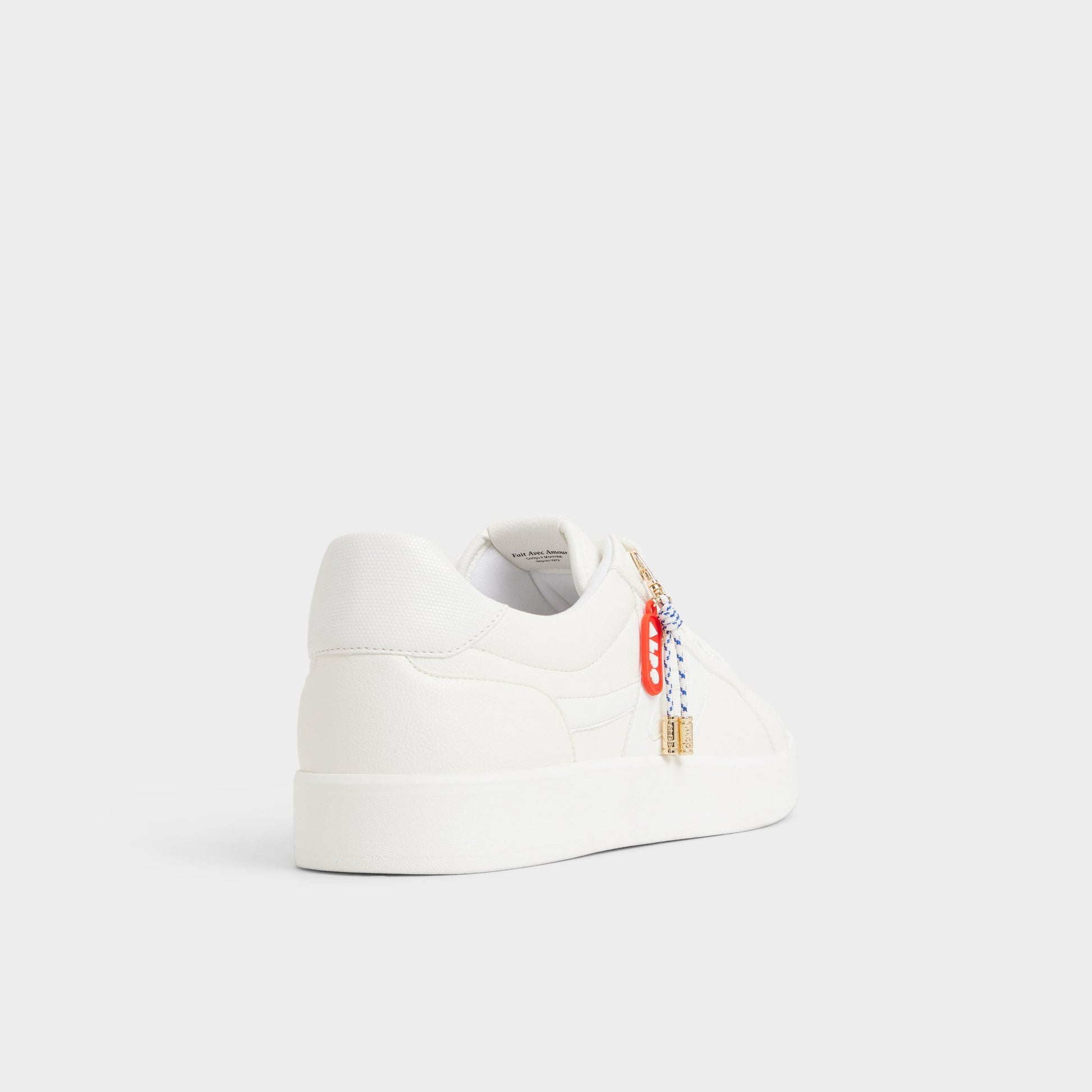 Three-quarter angle of Bone Mtl1972snkr-m Low top sneaker's back side