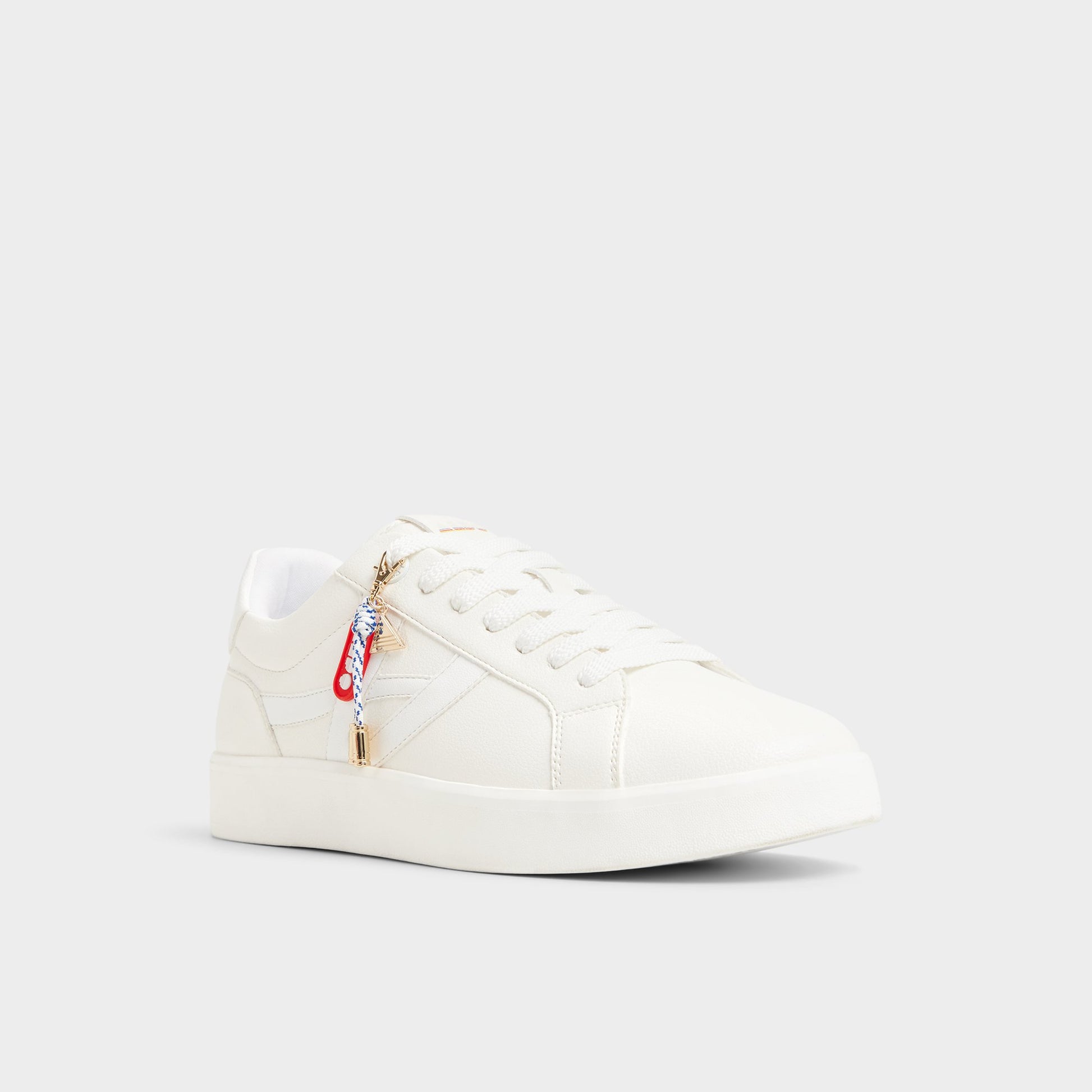 Three-quarter angle of Bone Mtl1972snkr-m Low top sneaker's front side