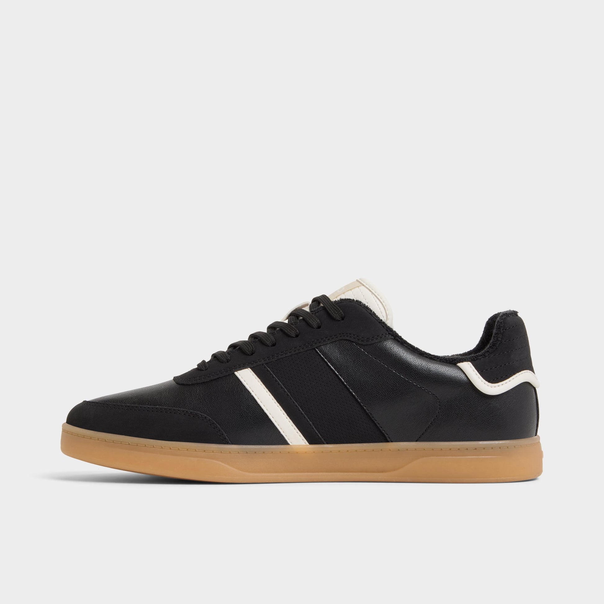Side view of Black Freekick Low top sneaker