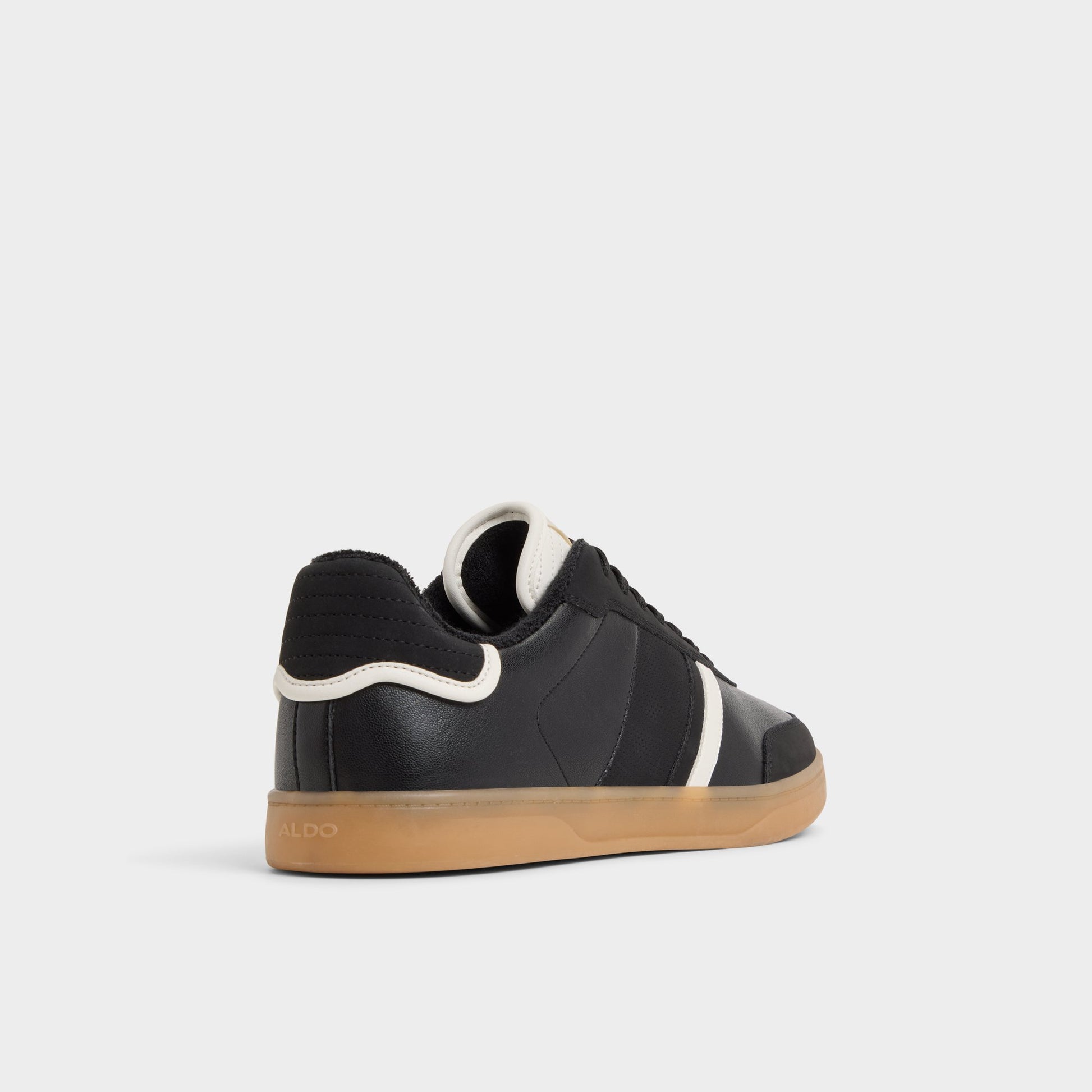 Three-quarter angle of Black Freekick Low top sneaker's back side