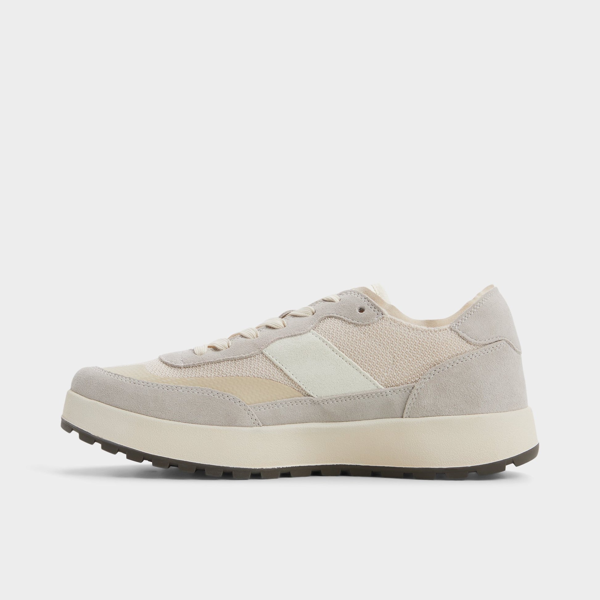 Side view of Light Grey Julius Low top sneaker