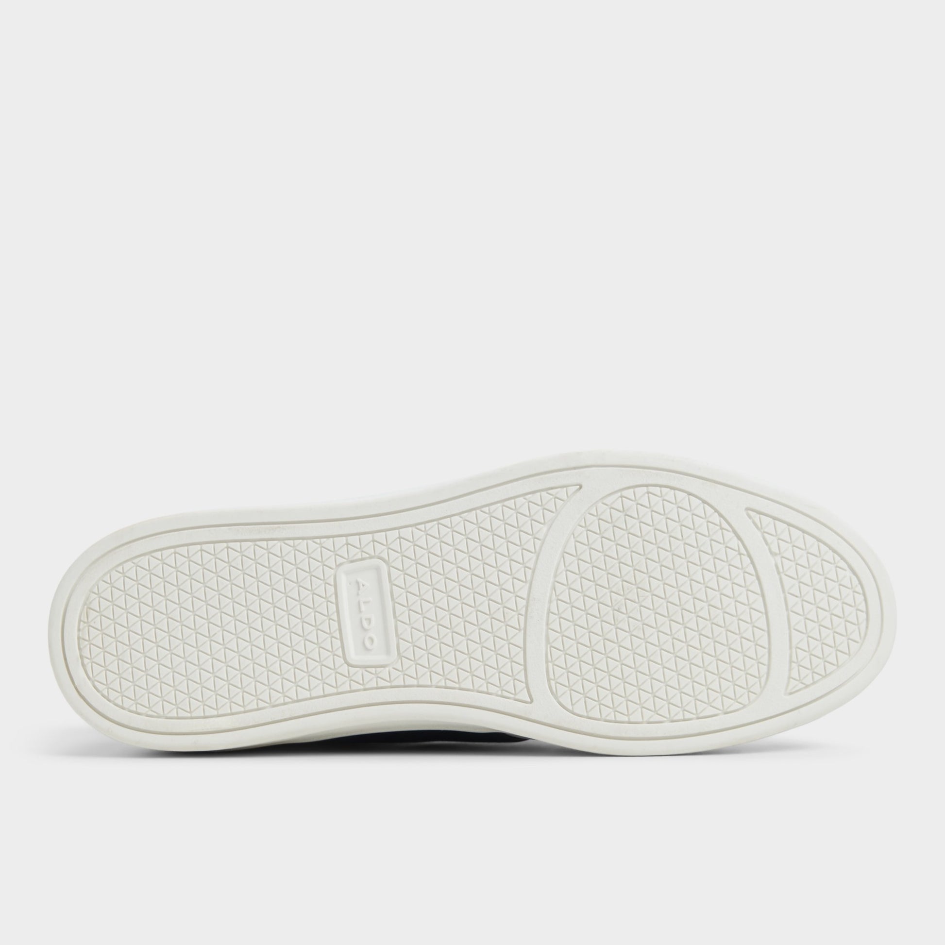 View of White/Navy Ozzy Low top sneaker's sole
