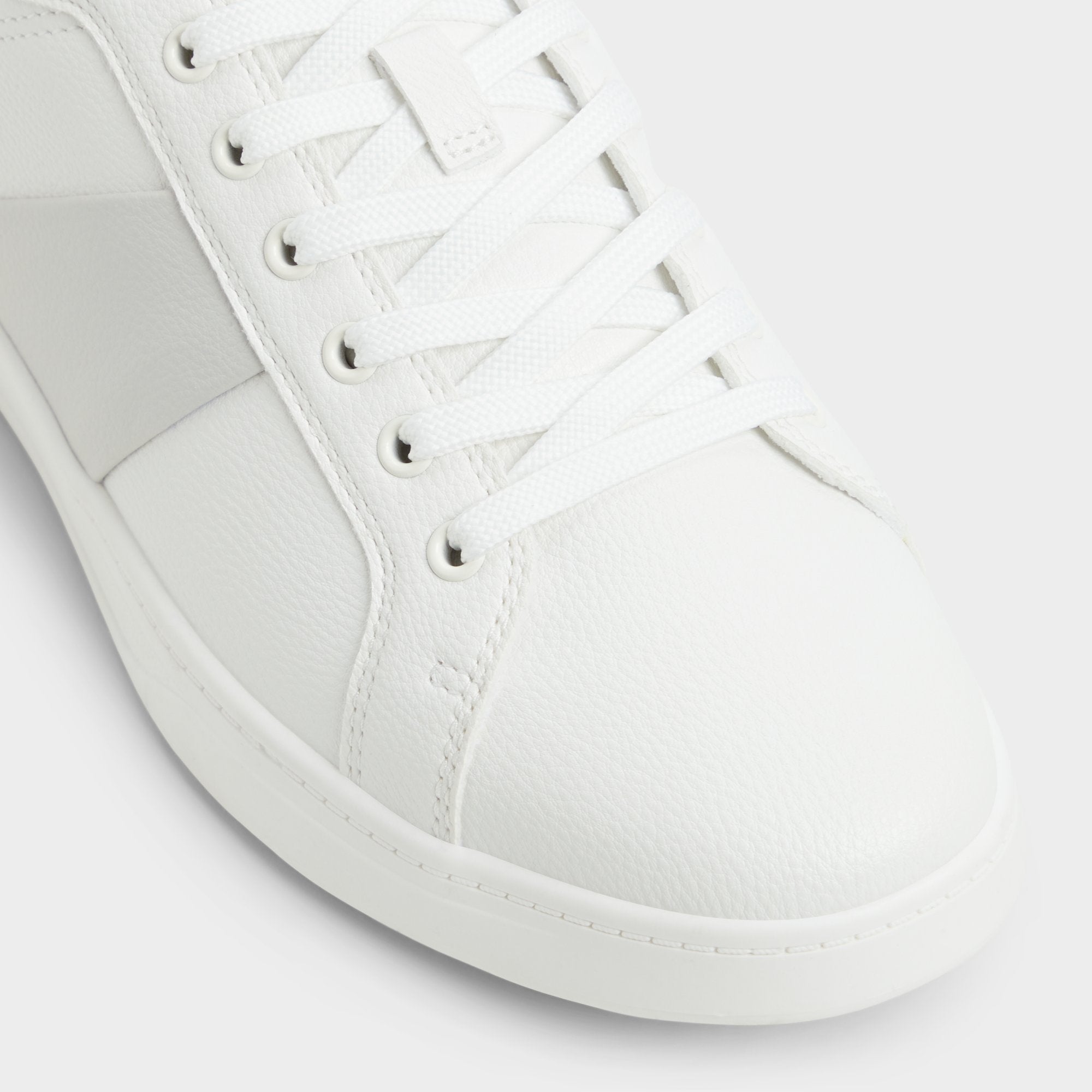 Ozzy Other White Men's Low top