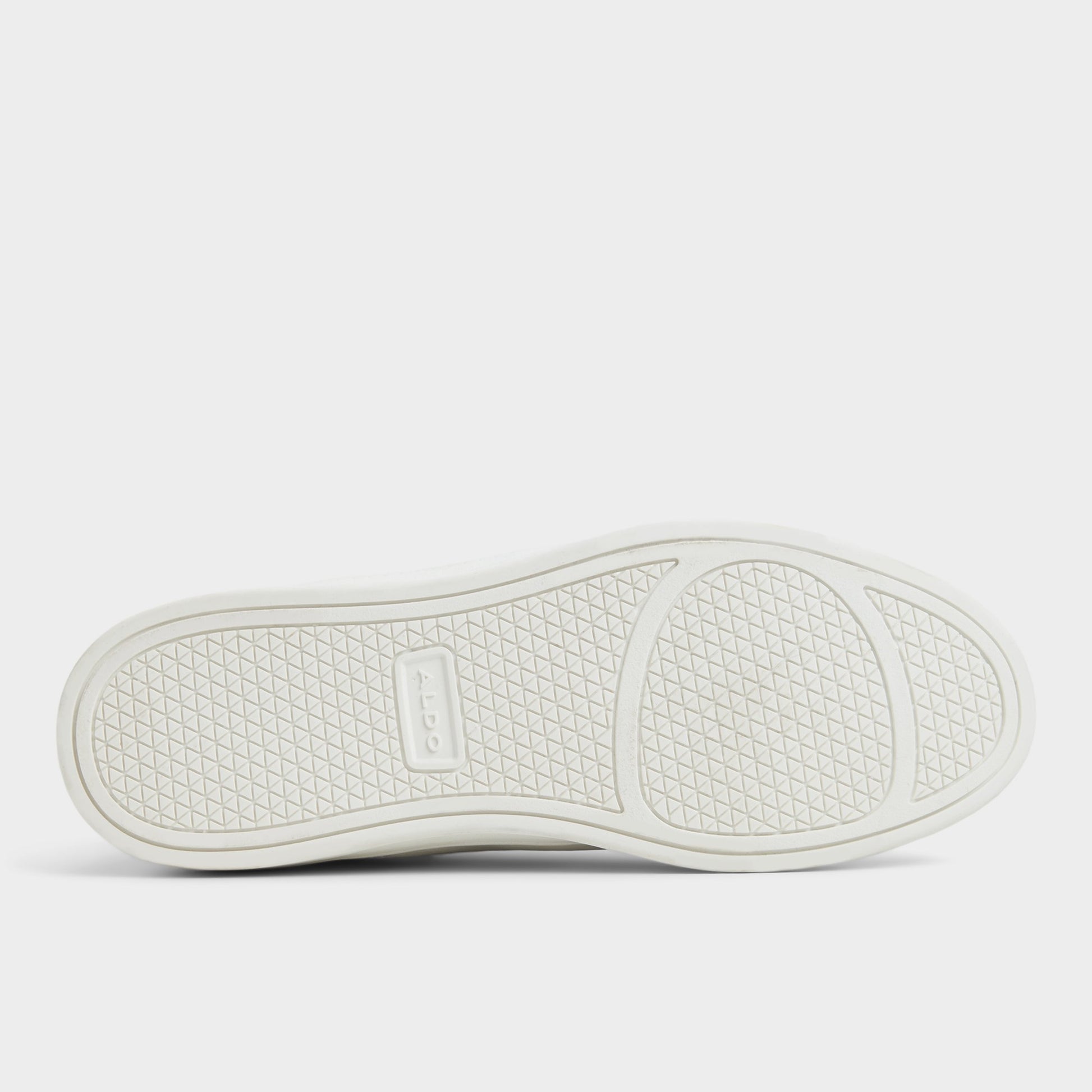 View of White Ozzy Low top sneaker's sole