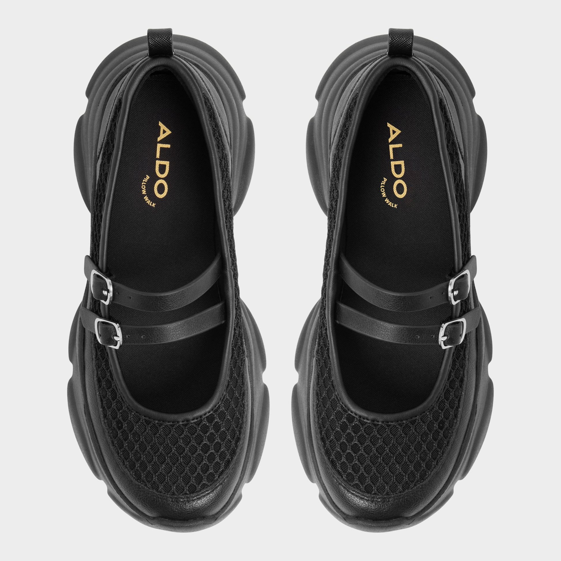 Vue de dessus de la Noir Aethera Sneaker Mary Jane