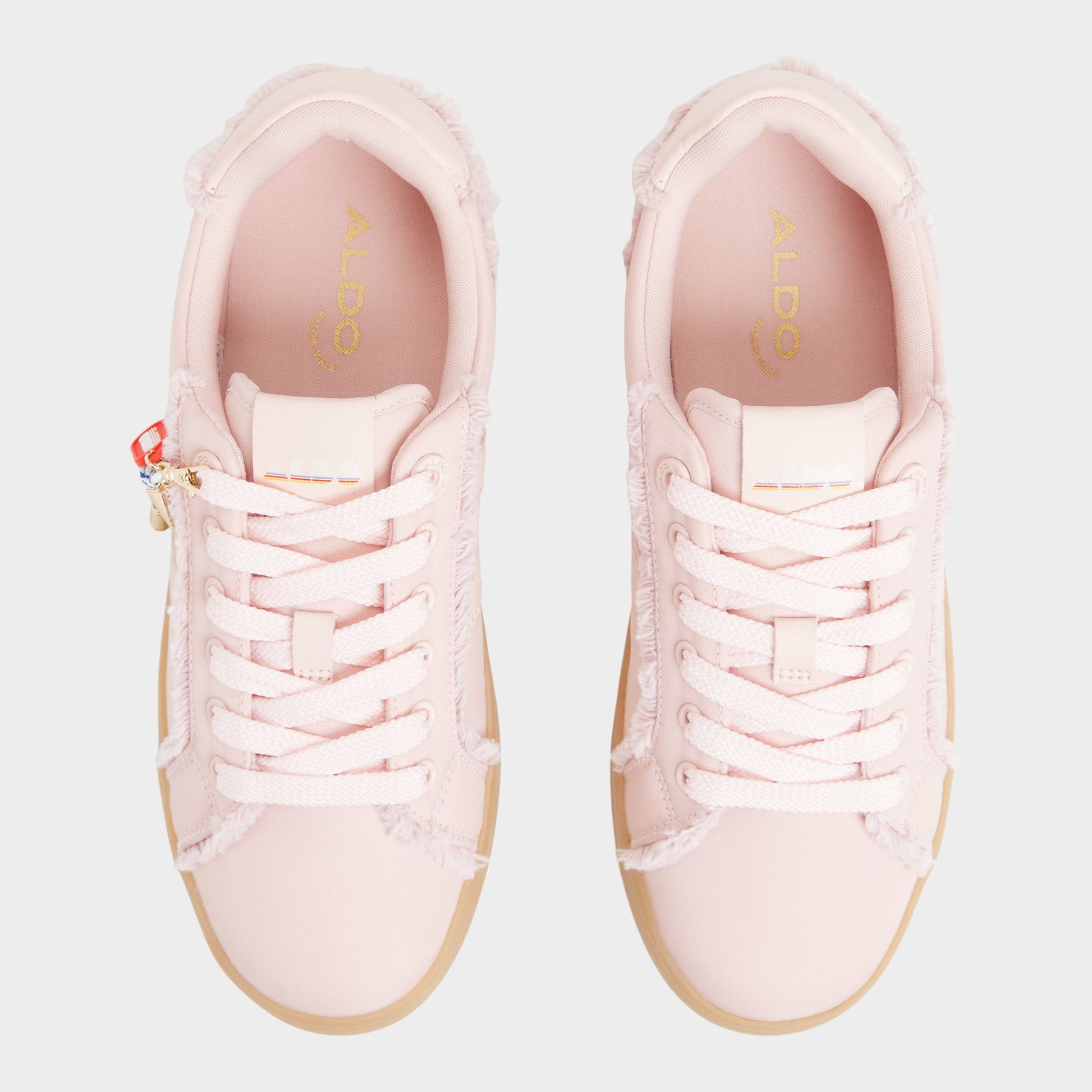 Top-down view of the Light pink Mtl1972snkr-l Low top sneaker