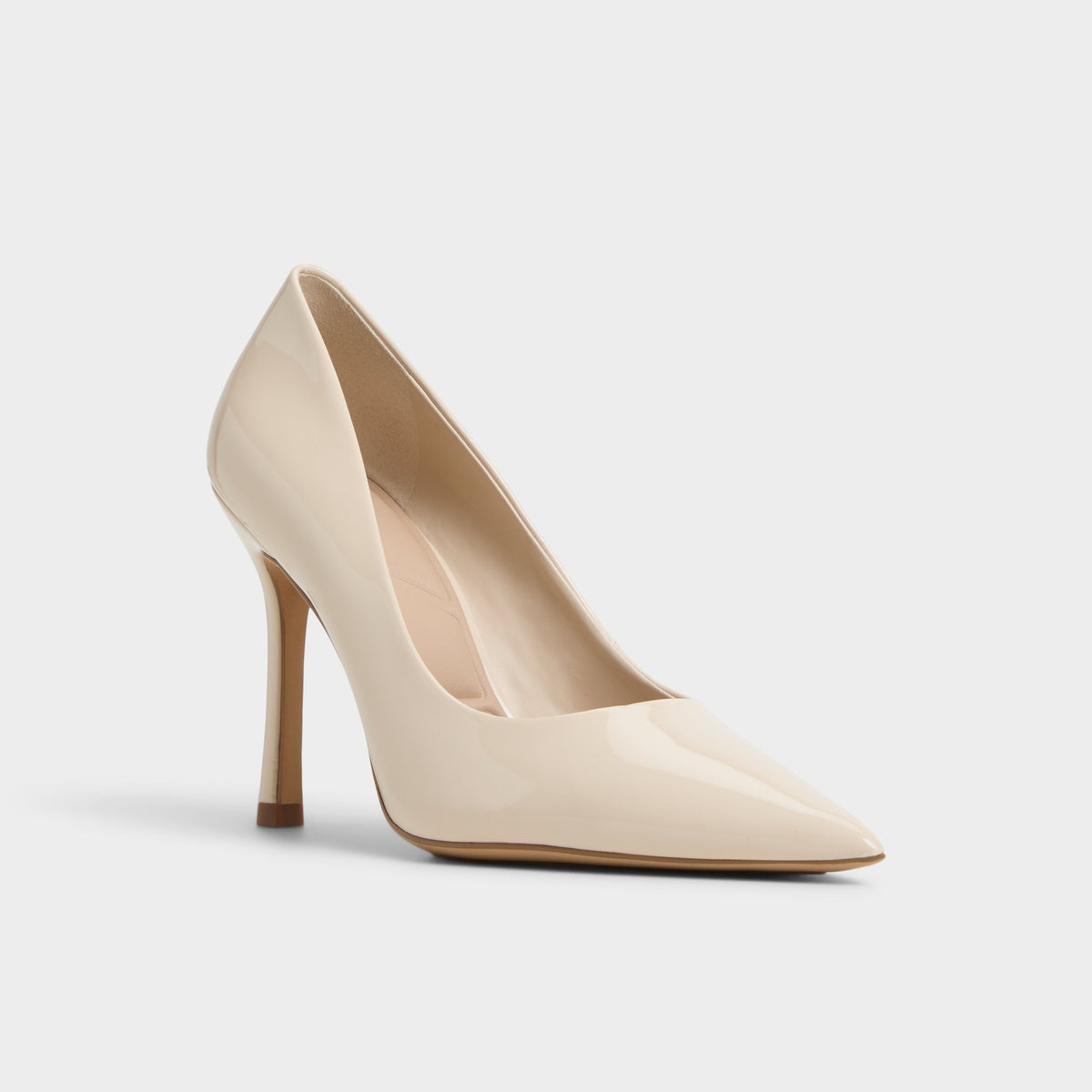 Angle de trois quarts de la face avant de Beige Clair Stessy3.0 Escarpin