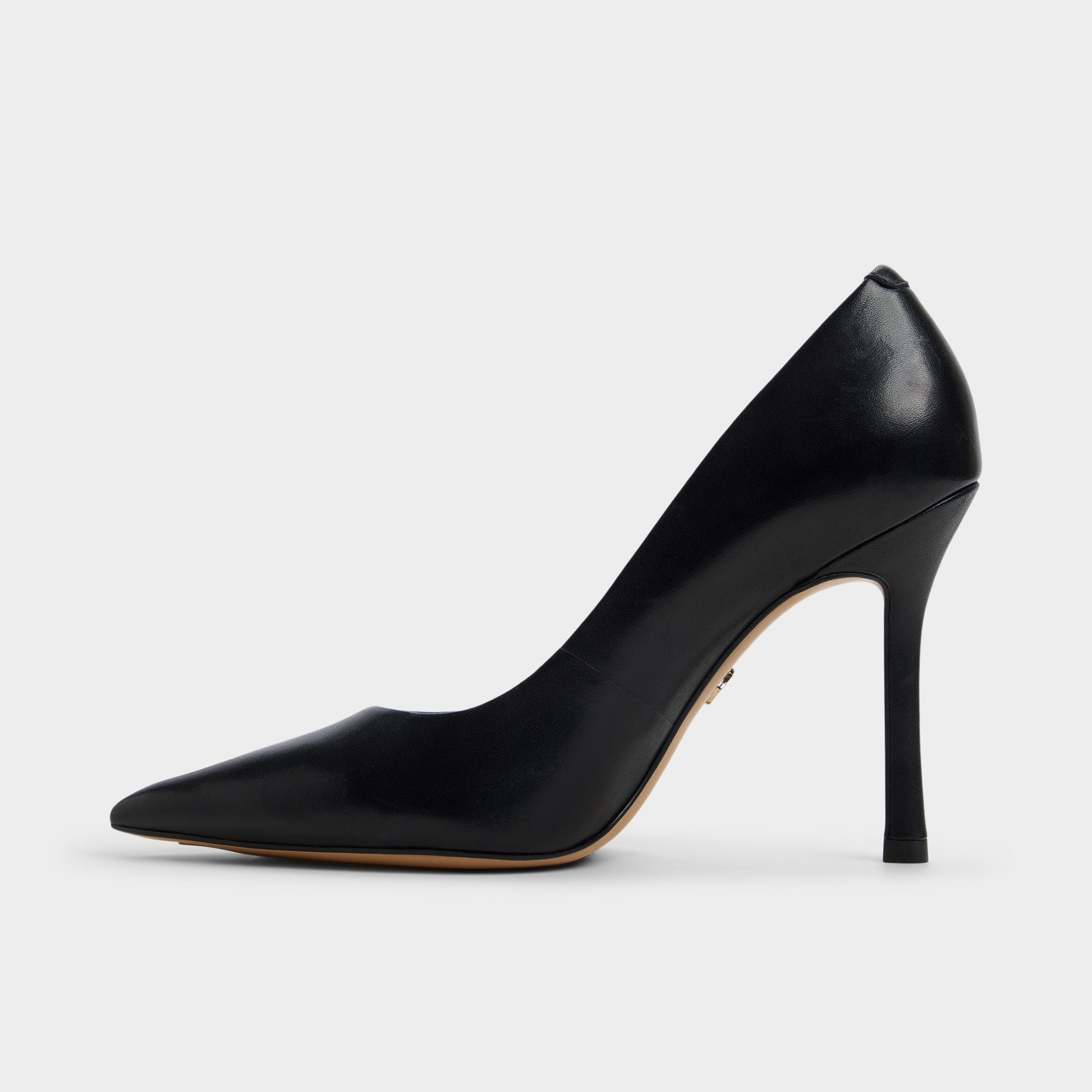 Side view of Black Stessy3.0 Pump